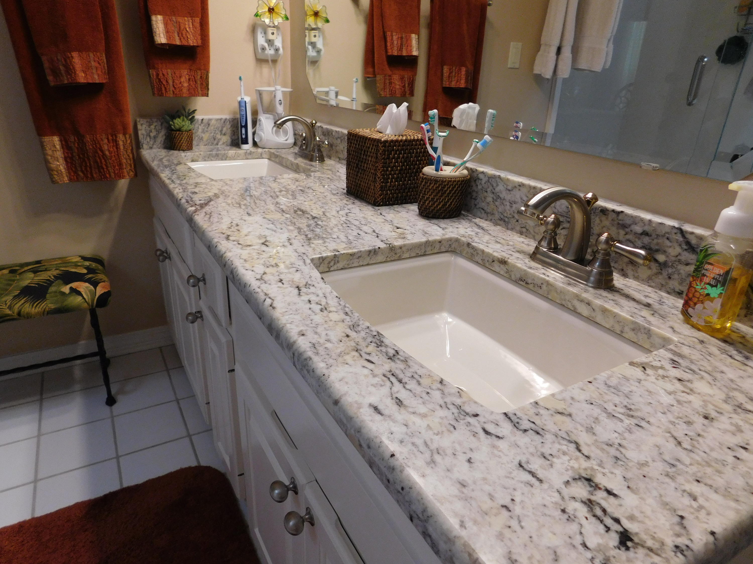 RIDGE WOOD MANOR - Residential