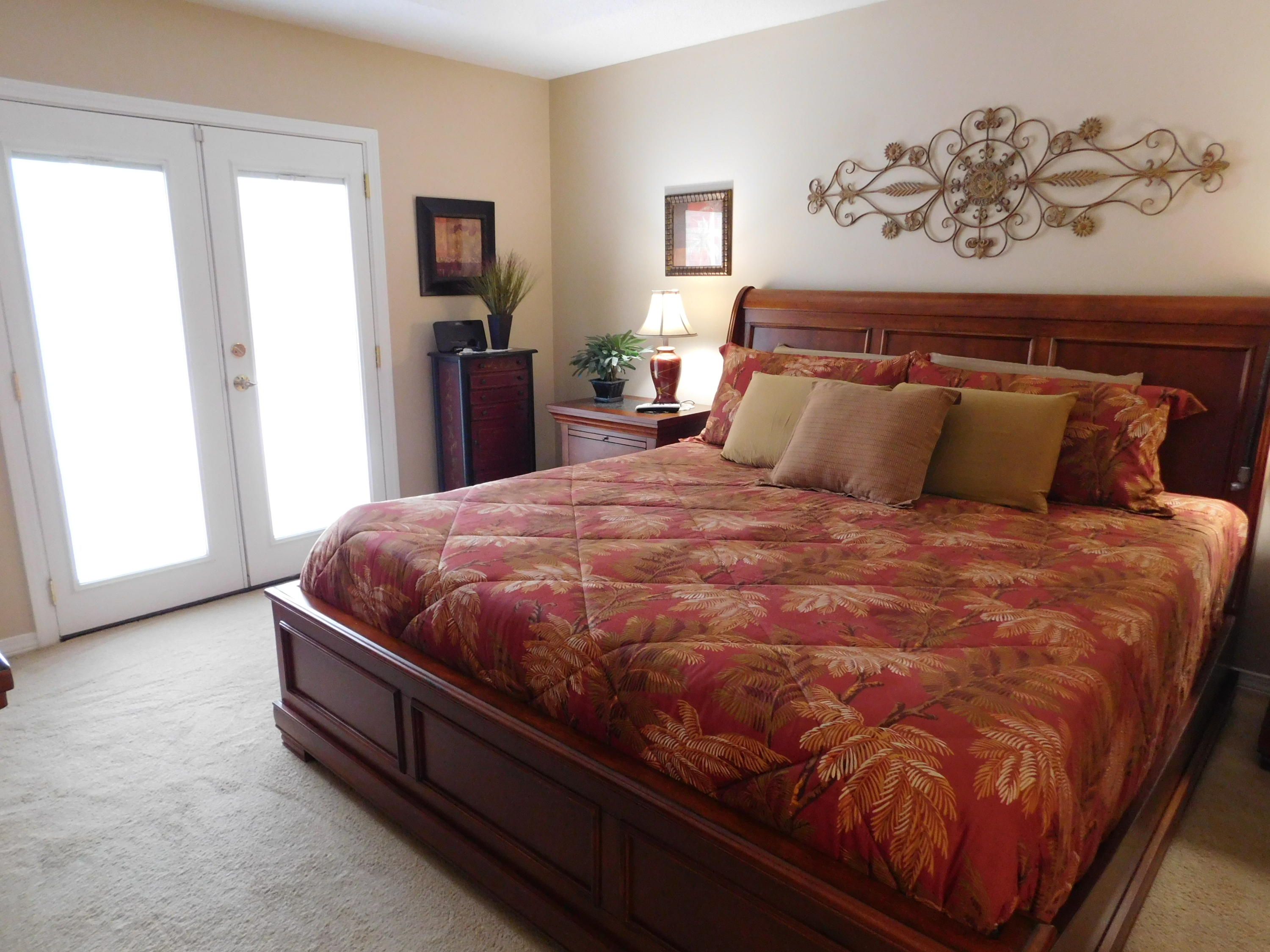 RIDGE WOOD MANOR - Residential