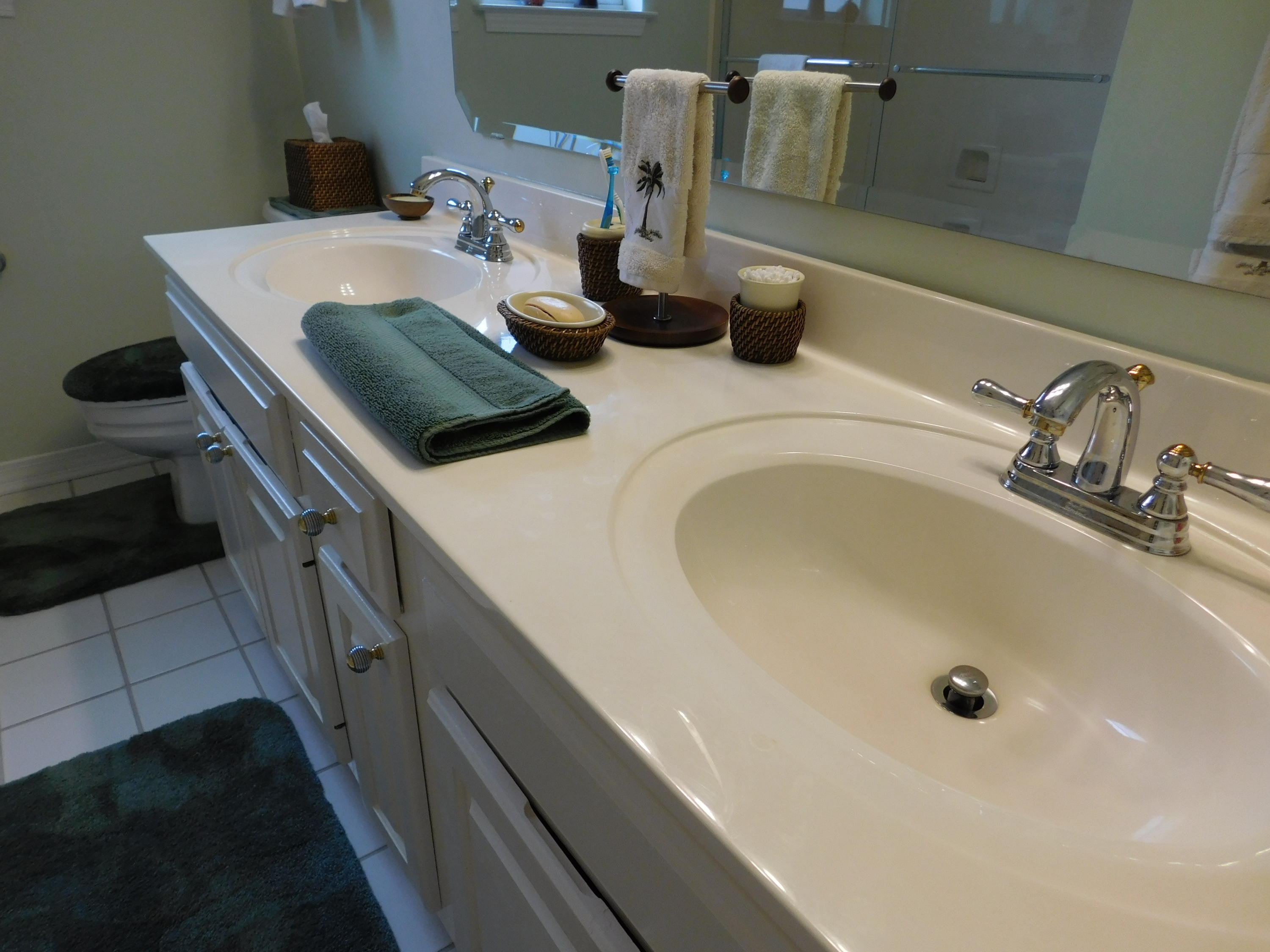 RIDGE WOOD MANOR - Residential