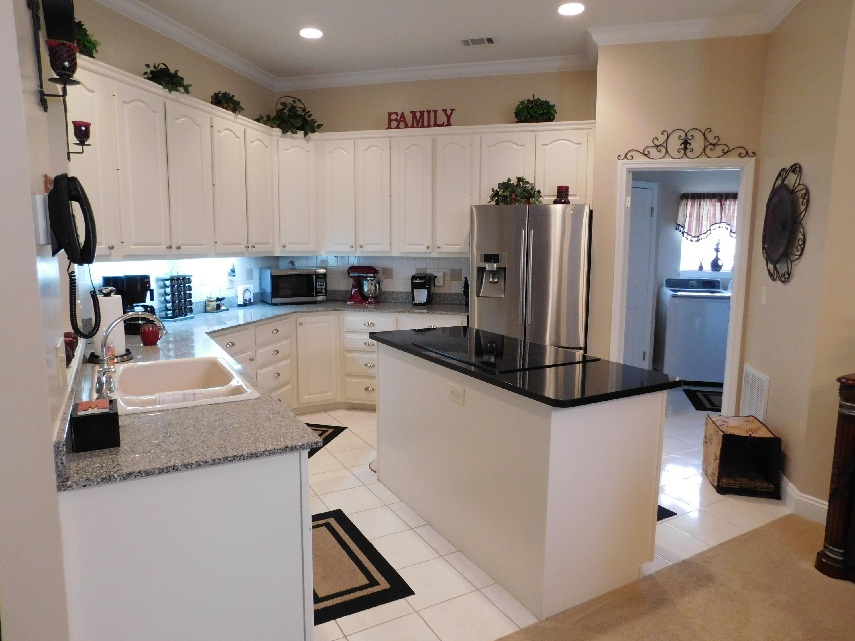 RIDGE WOOD MANOR - Residential