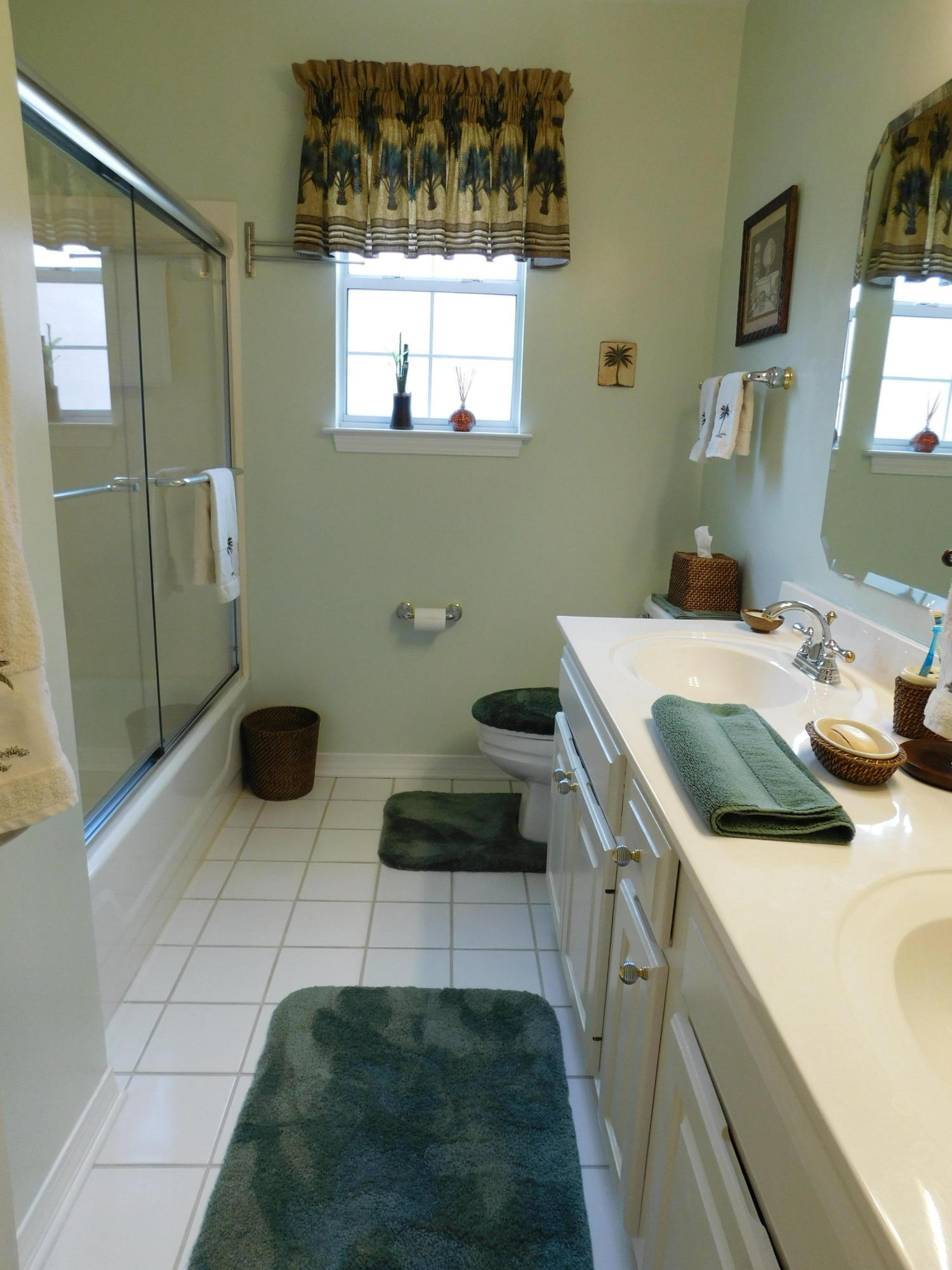 RIDGE WOOD MANOR - Residential