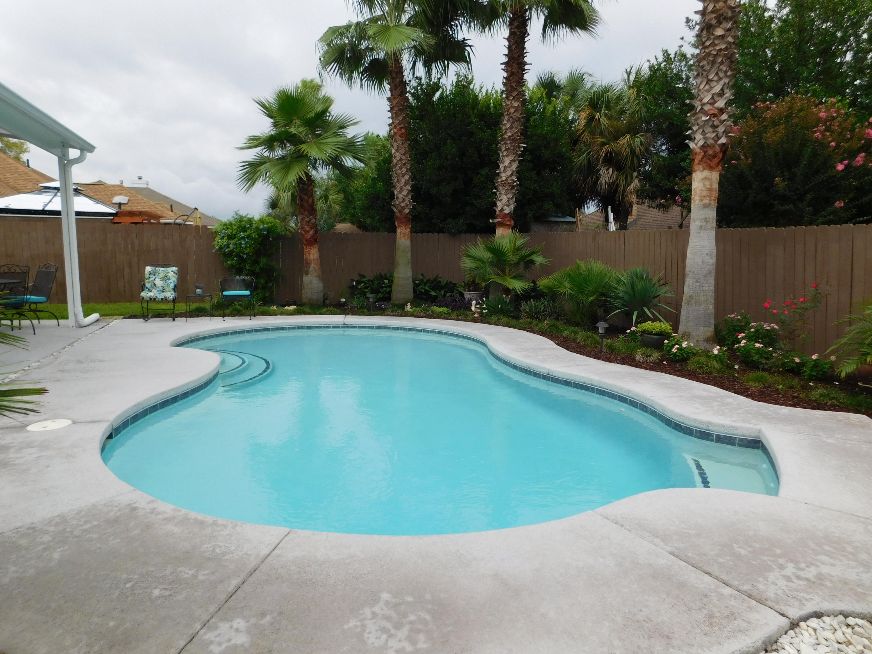 RIDGE WOOD MANOR - Residential