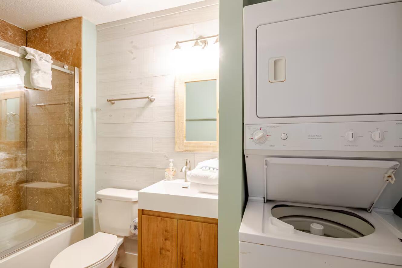 CRYSTAL BEACH - Residential Lease