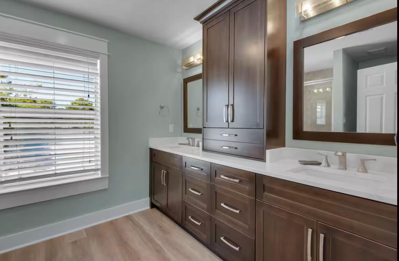 CRYSTAL BEACH - Residential Lease