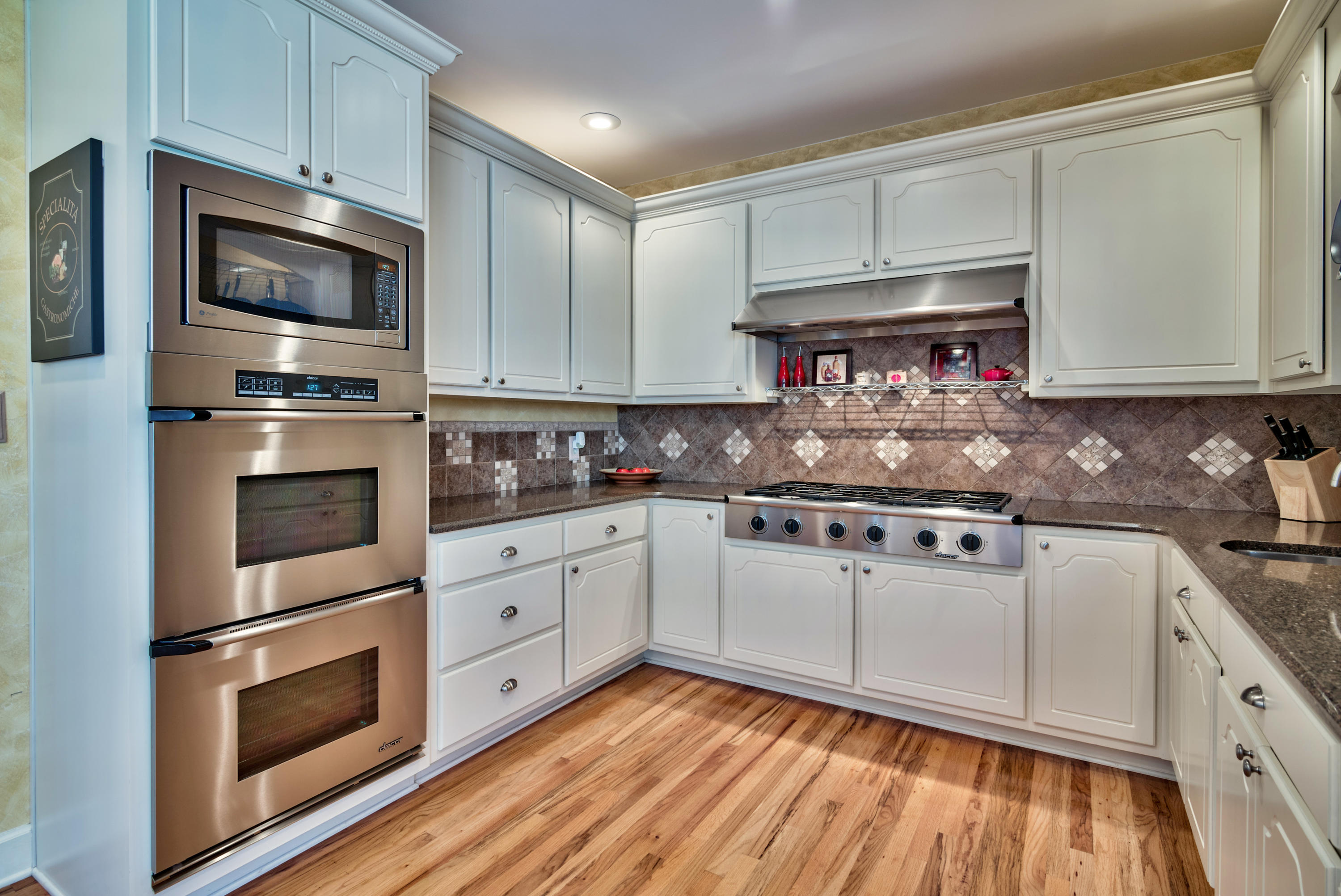 HEWETT BAYOU - Residential