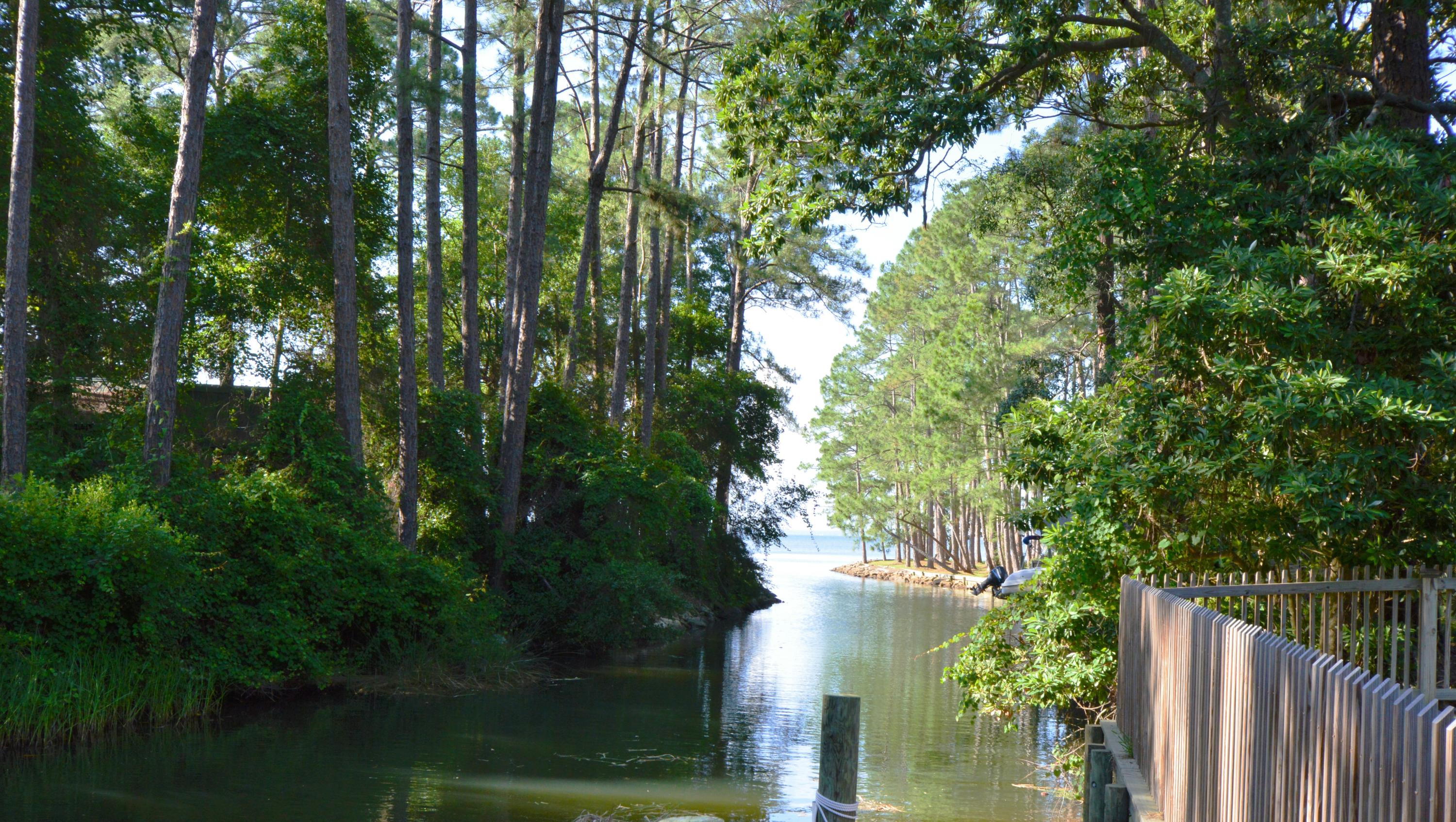 HEWETT BAYOU - Residential