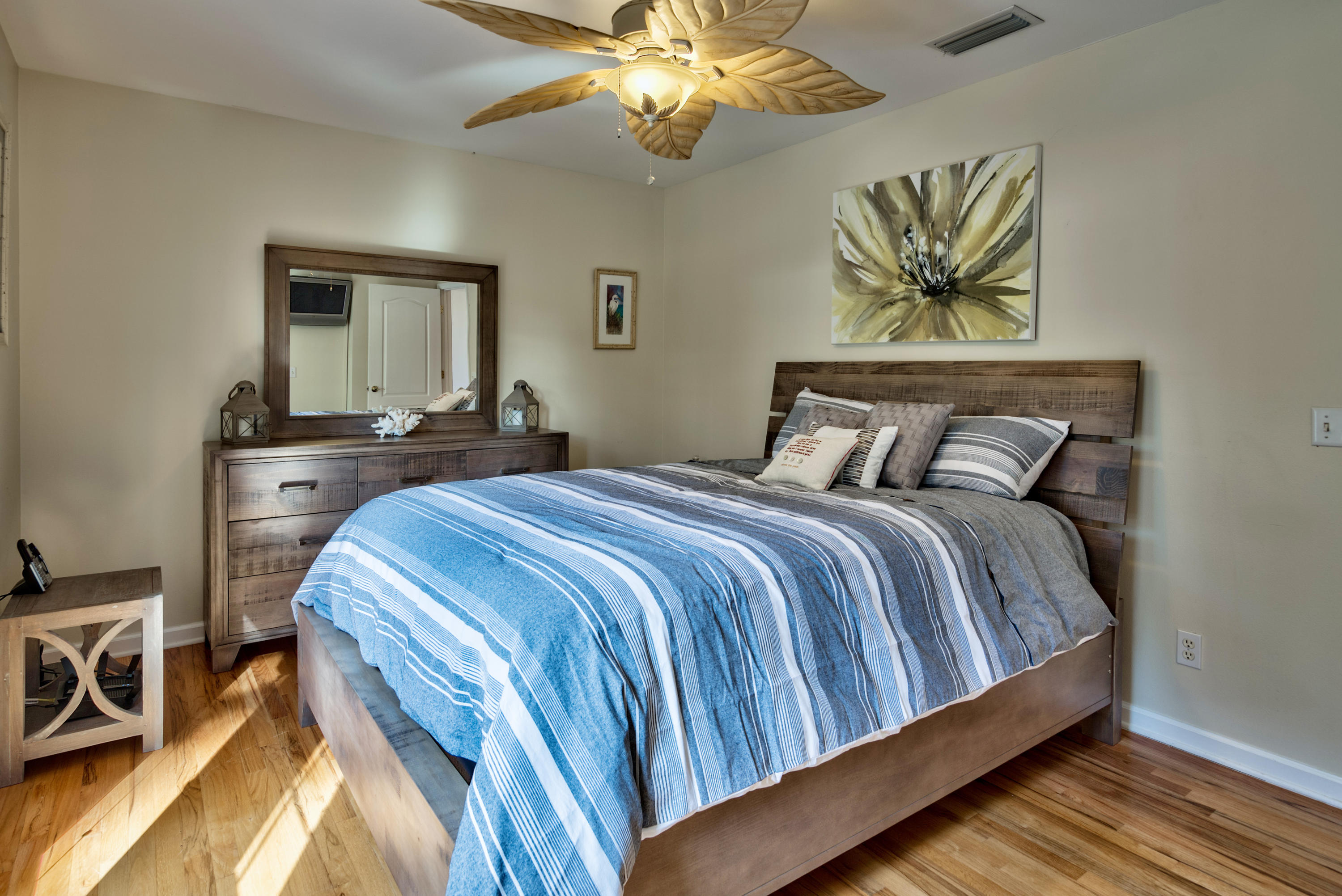 HEWETT BAYOU - Residential