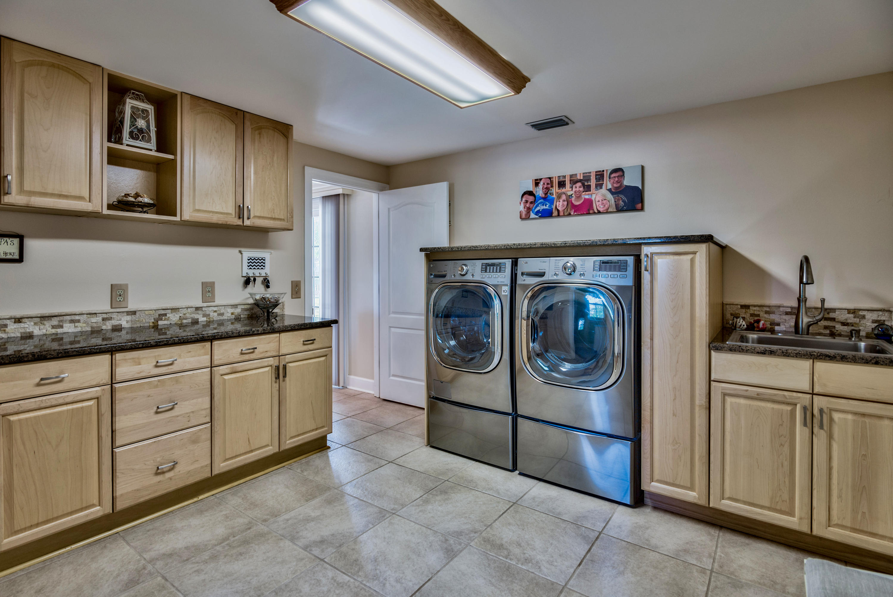 HEWETT BAYOU - Residential