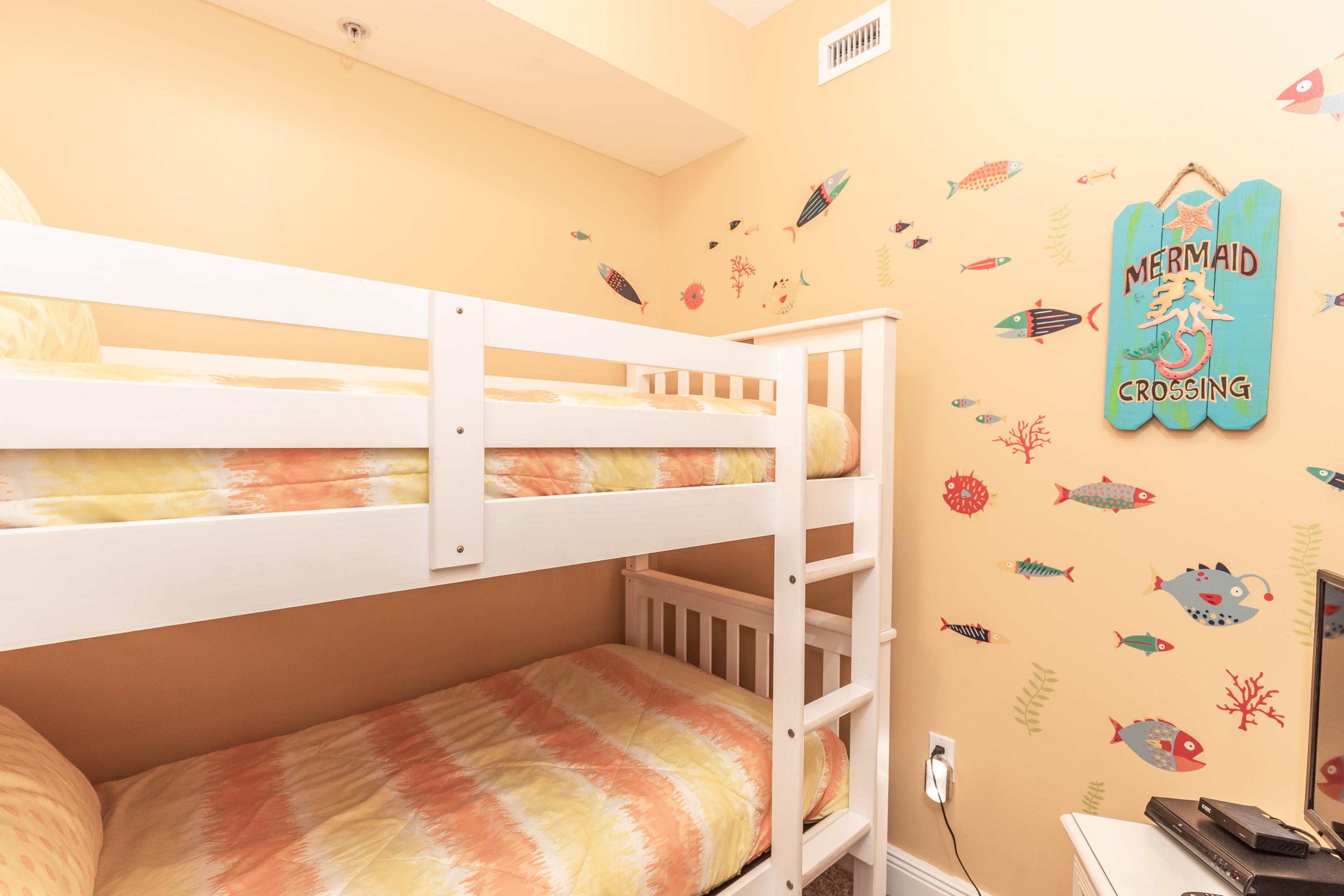 SUMMER PLACE - Residential