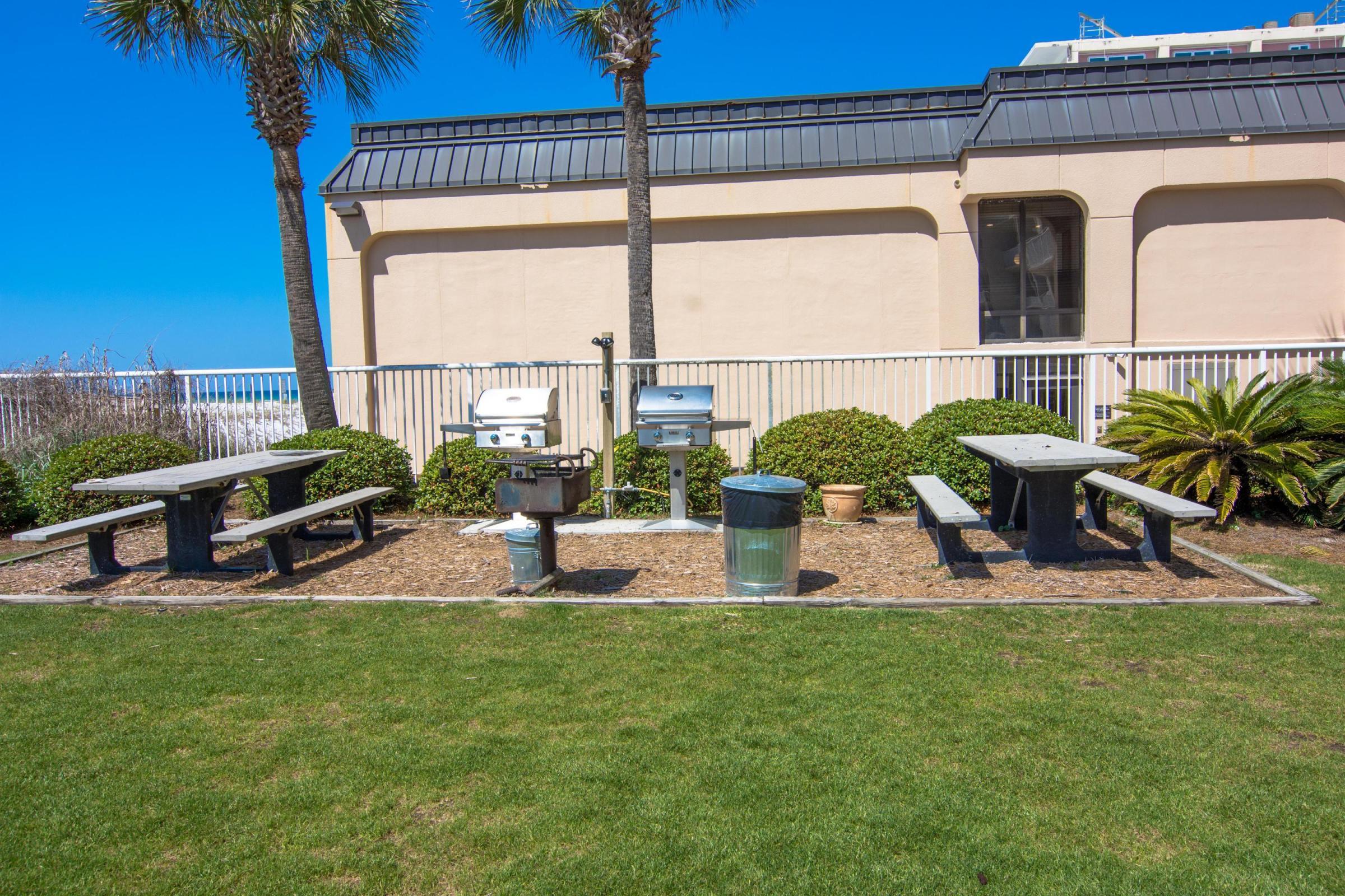 SUMMER PLACE - Residential