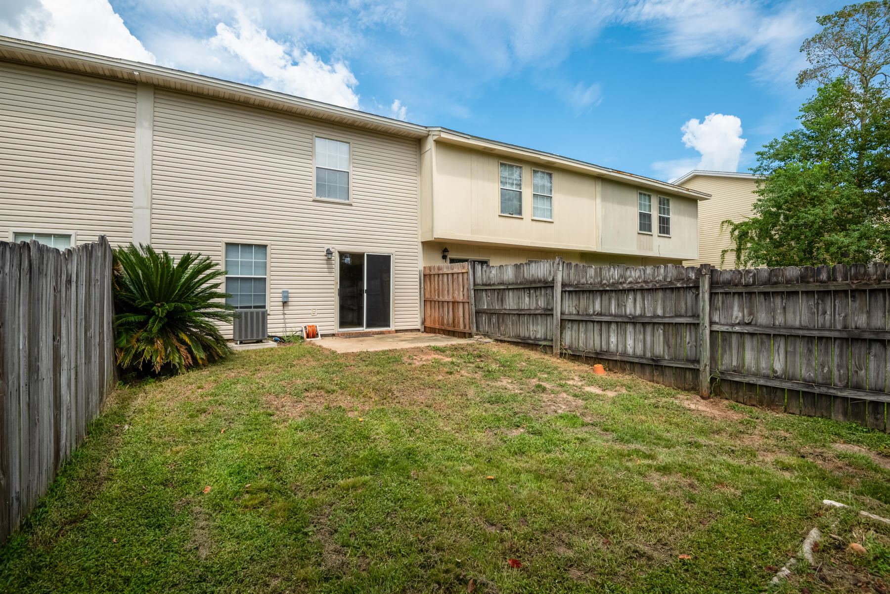 SCHNEIDER DRIVE T/H - Residential