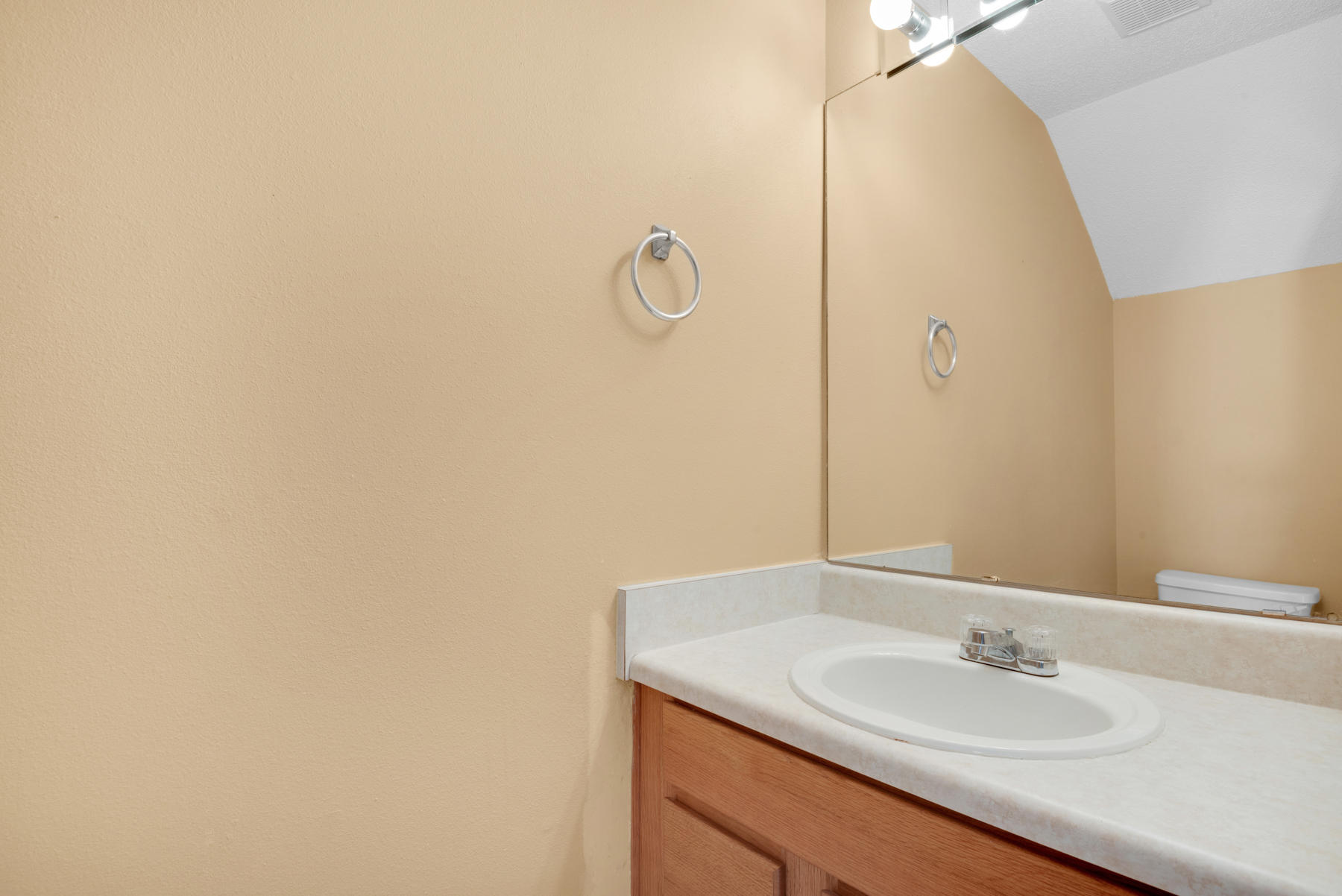 SCHNEIDER DRIVE T/H - Residential