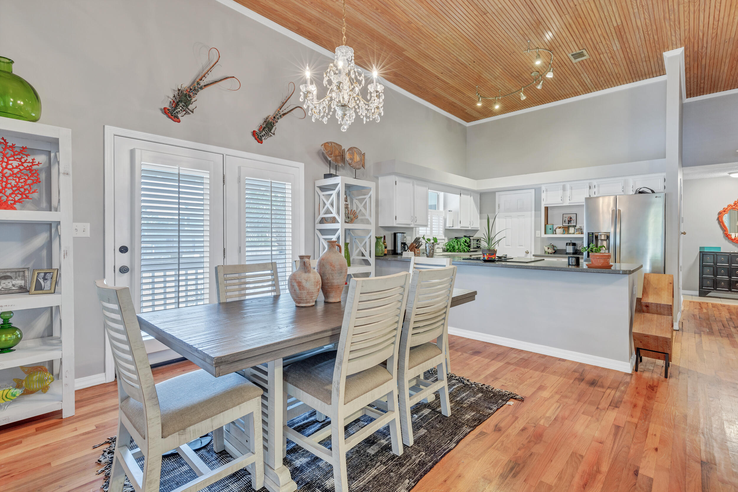 CRYSTAL BEACH - Residential