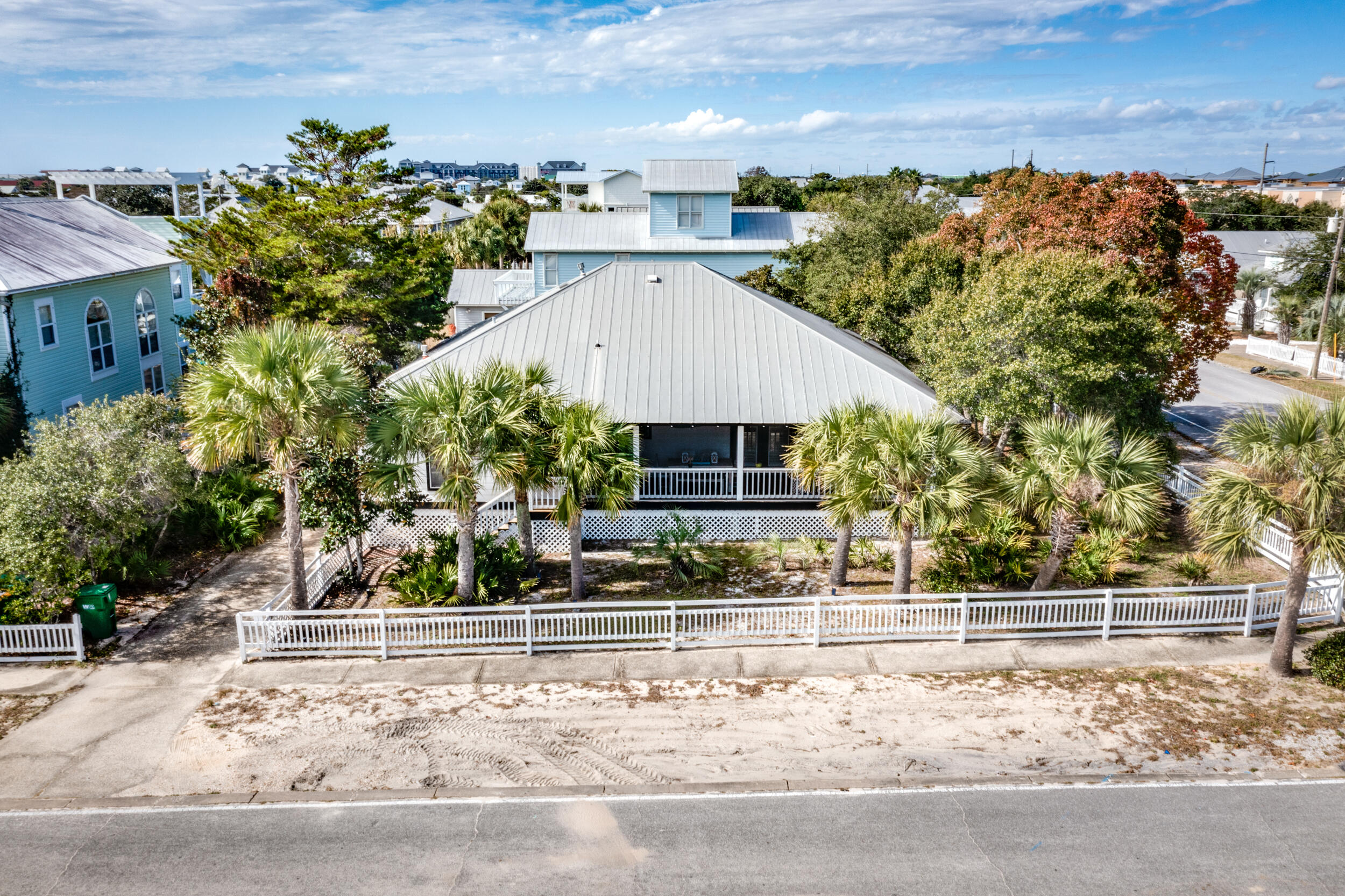 CRYSTAL BEACH - Residential