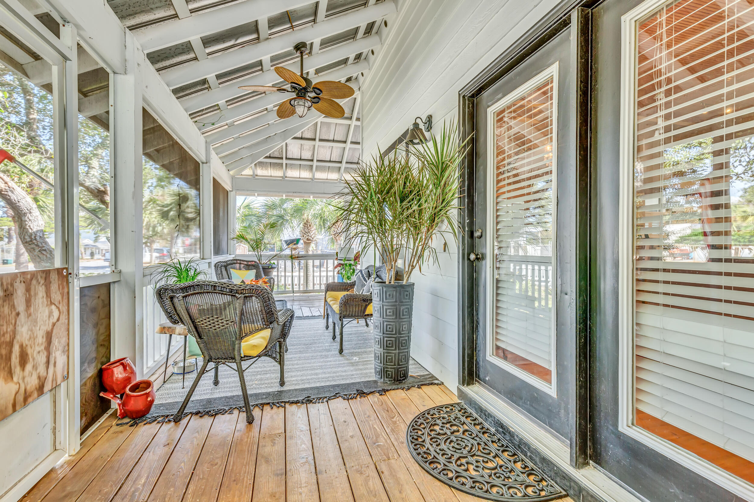CRYSTAL BEACH - Residential