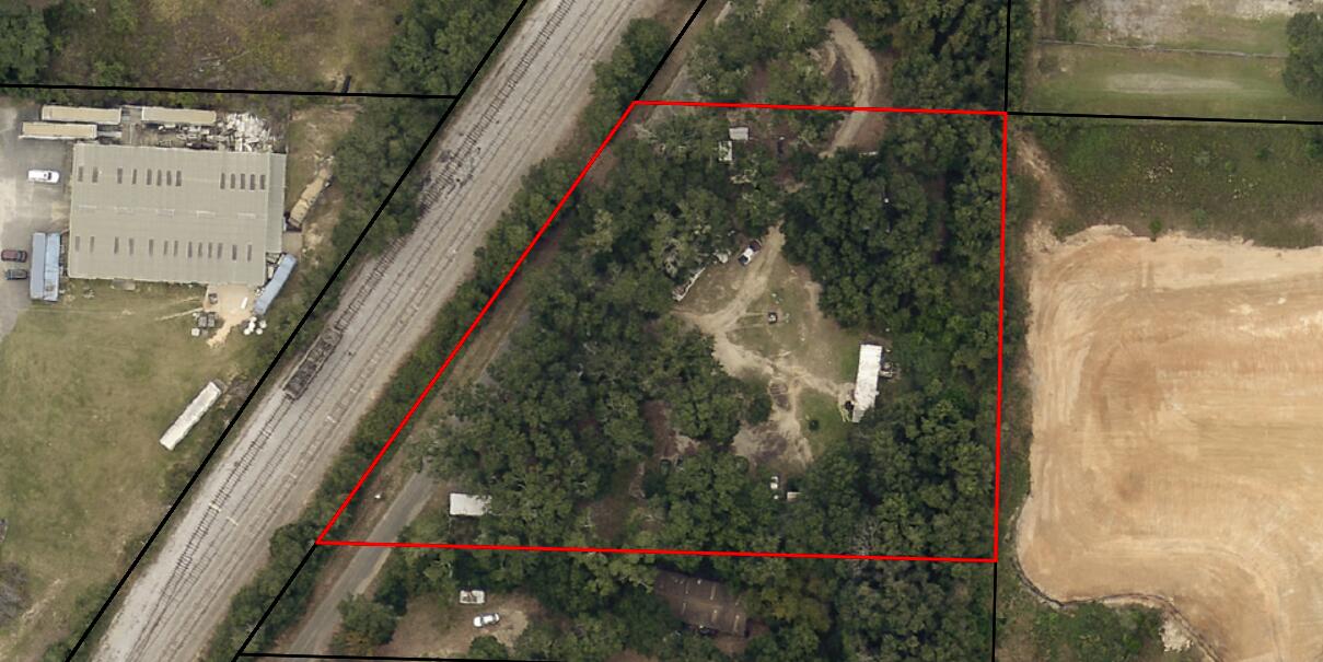 Active mobile home park.
