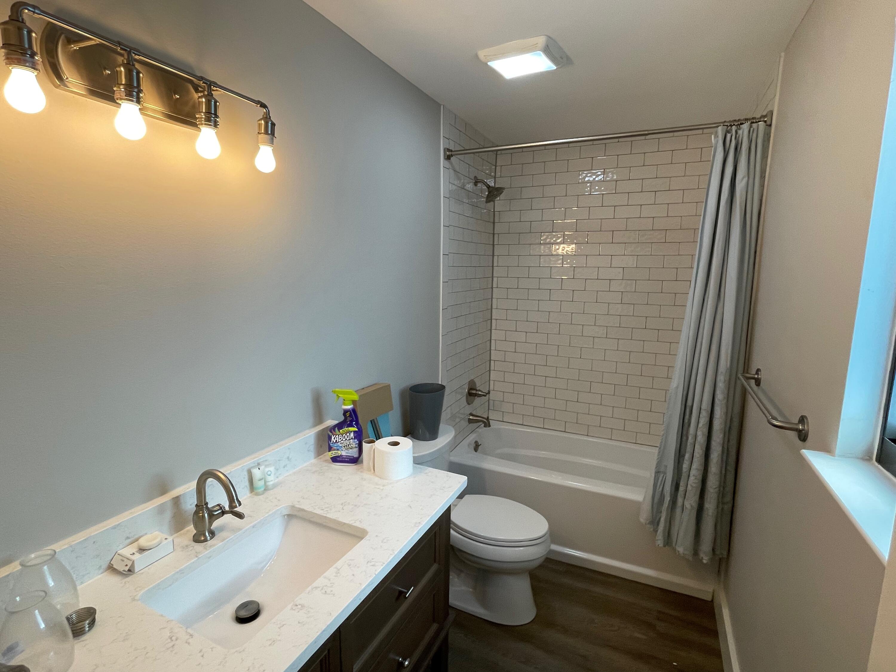 HIDDEN BEACH VILLAS CONDO - Residential