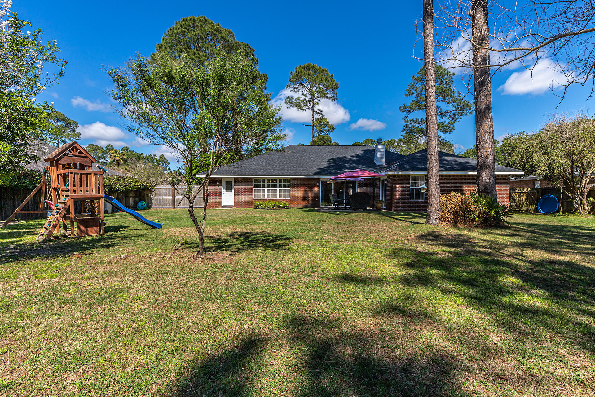 HOLLEY BY THE SEA - Residential