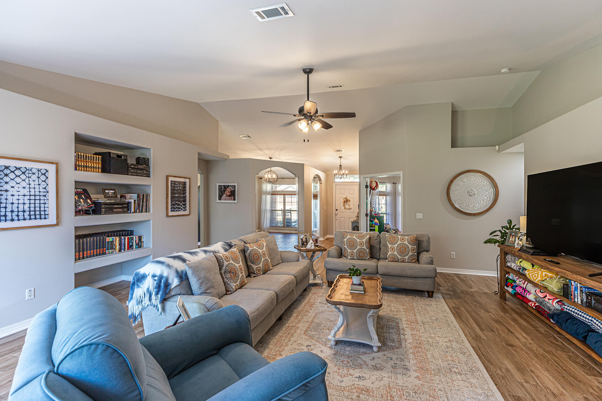 HOLLEY BY THE SEA - Residential