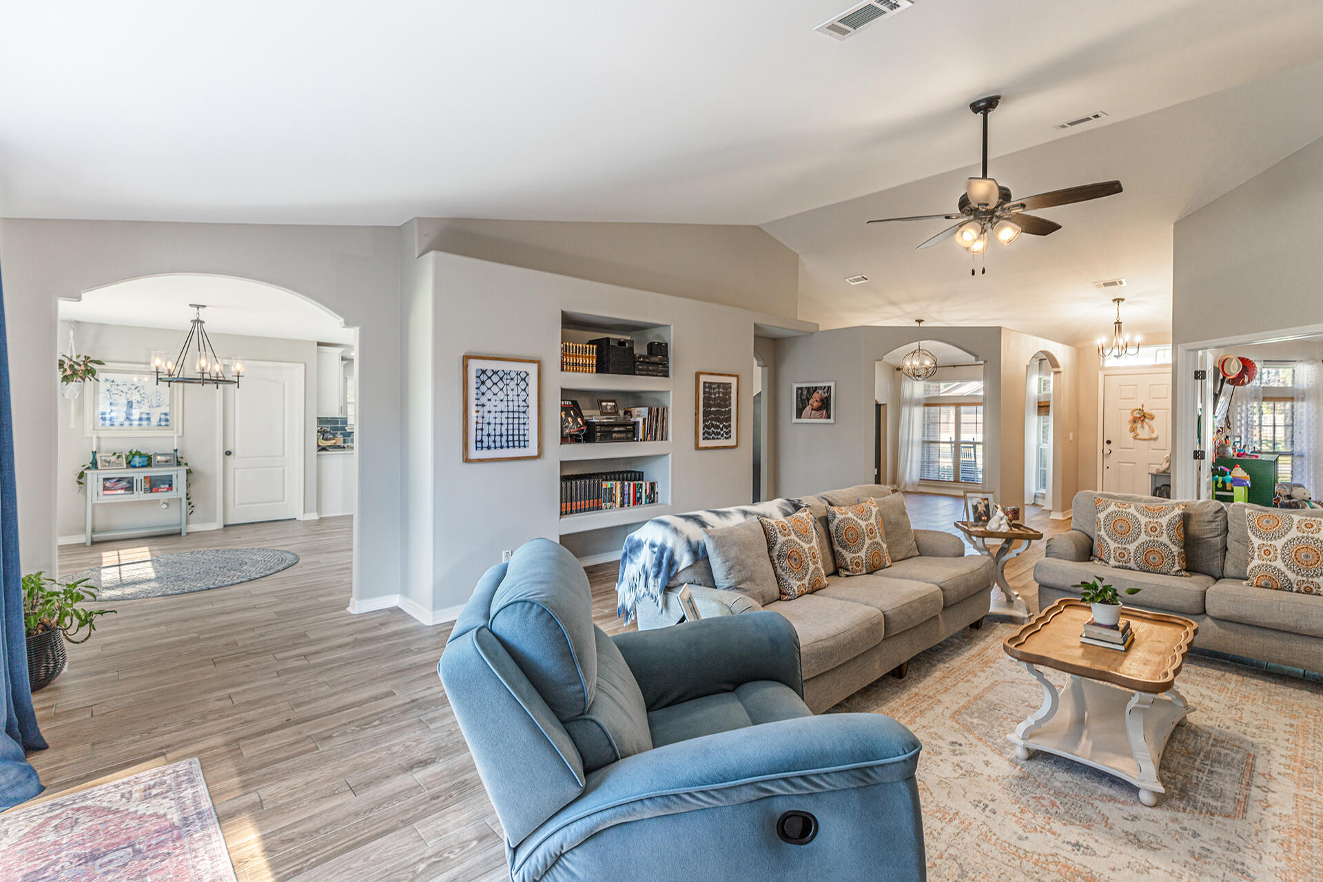 HOLLEY BY THE SEA - Residential