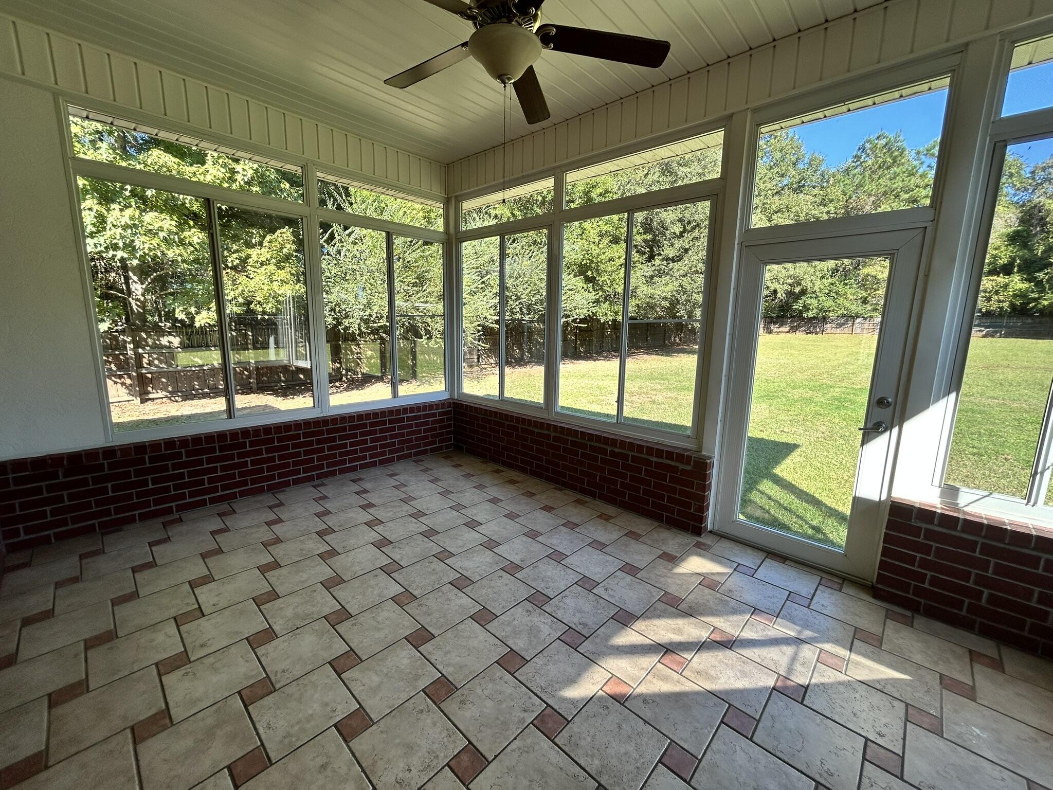 METES & BOUNDS - Residential Lease