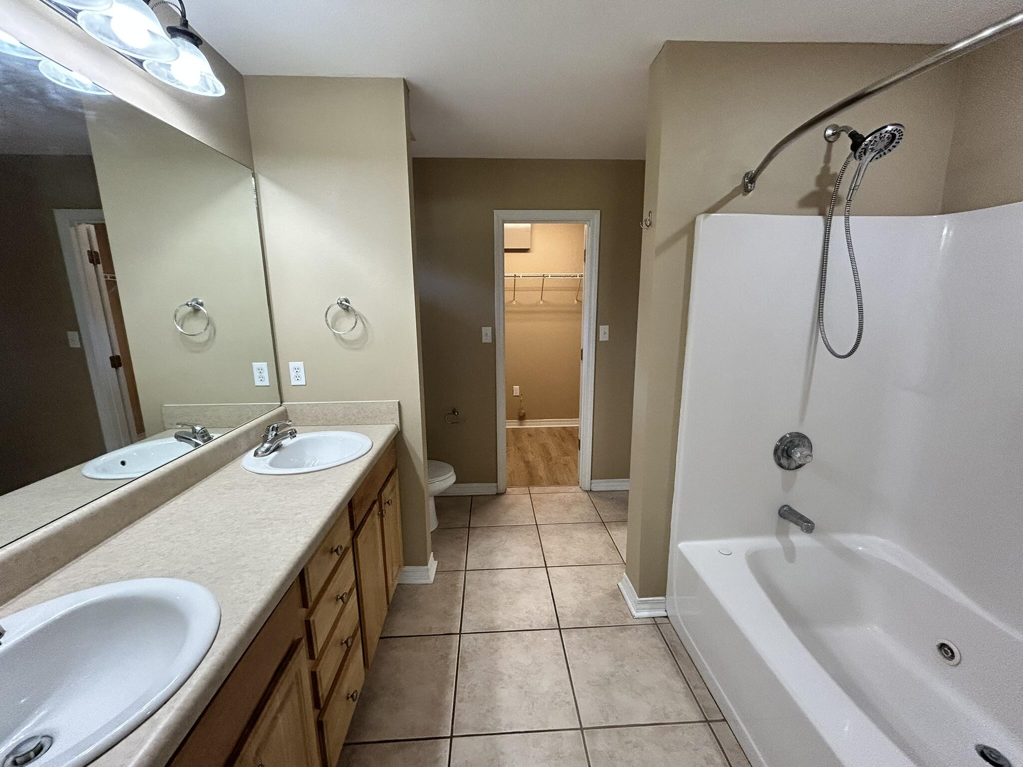 METES & BOUNDS - Residential Lease