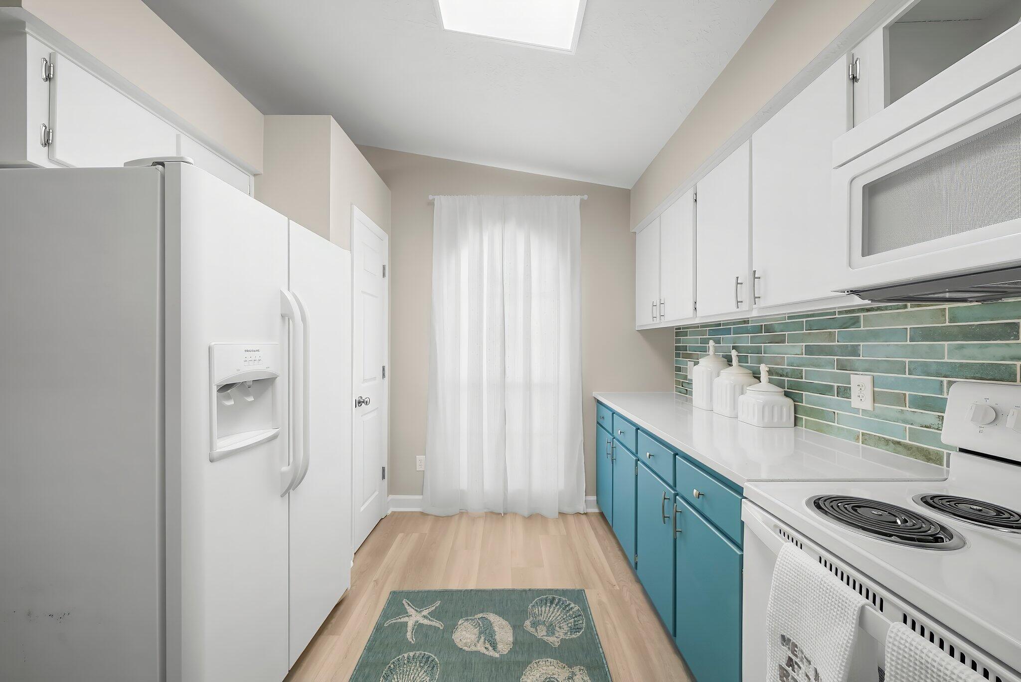 RIVIERA BEACH - Residential