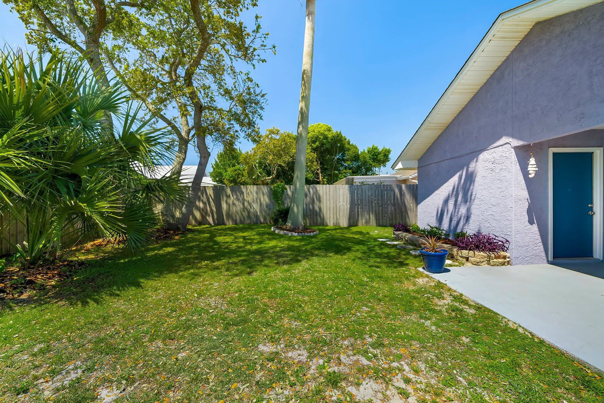 RIVIERA BEACH - Residential