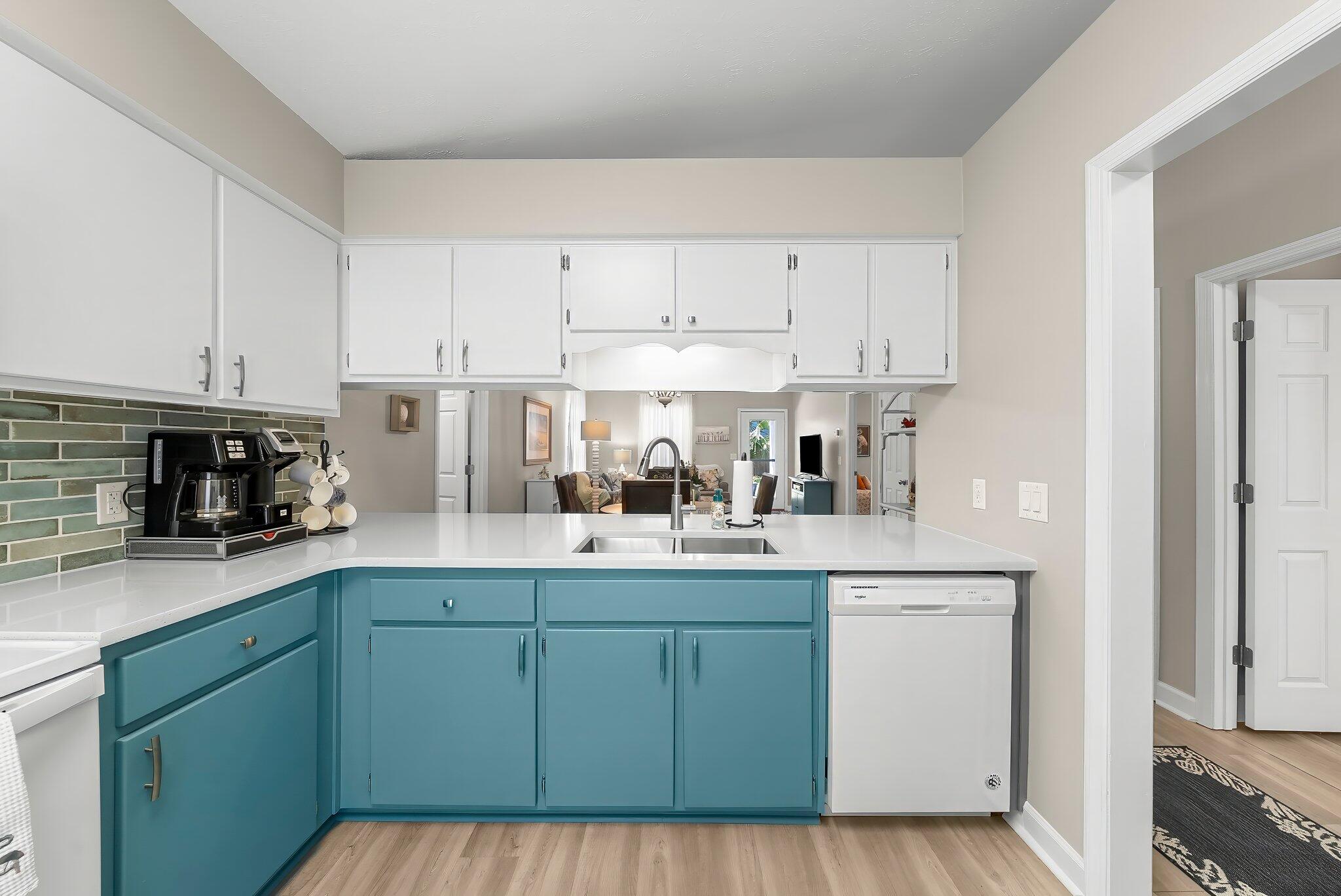 RIVIERA BEACH - Residential