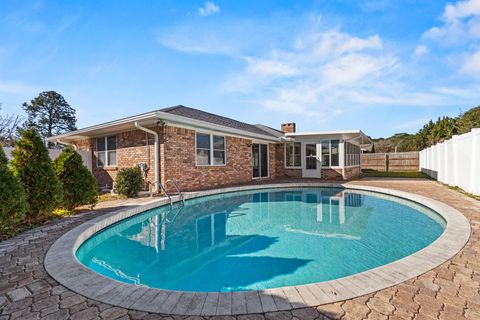 A home in Fort Walton Beach