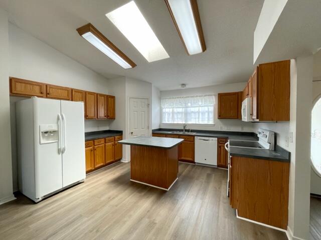 NORTHVIEW ESTATES 7TH ADDN - Residential