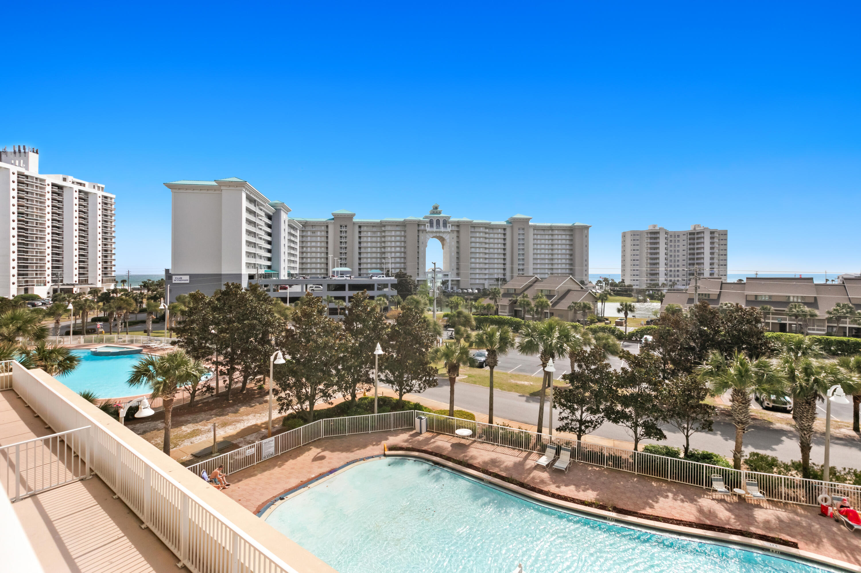 ARIEL DUNES II - Residential