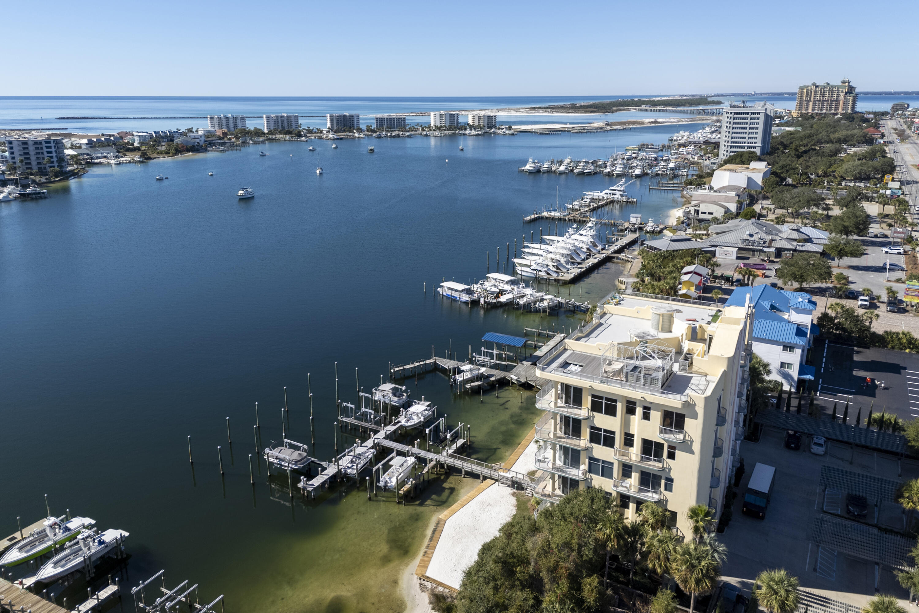 DESTIN HARBOR PLACE - Residential Lease
