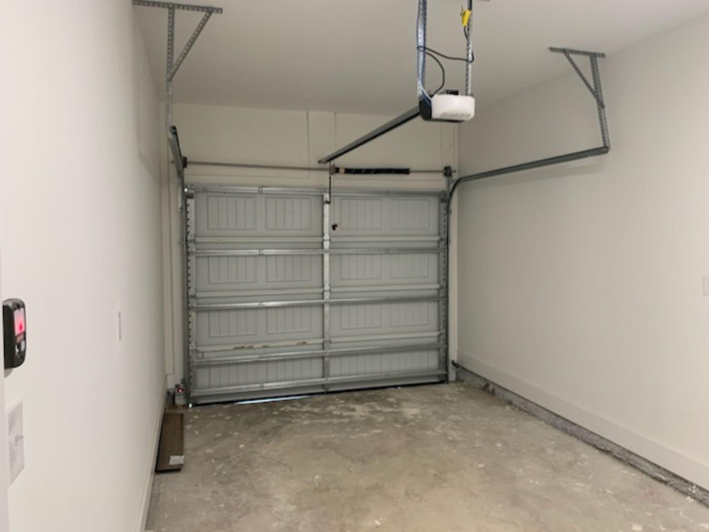 VERANDAS AT FREEPORT - Residential Lease