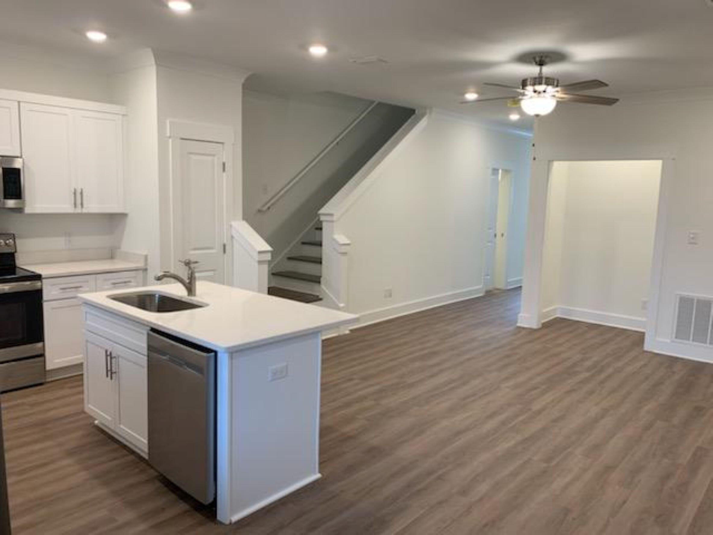 VERANDAS AT FREEPORT - Residential Lease