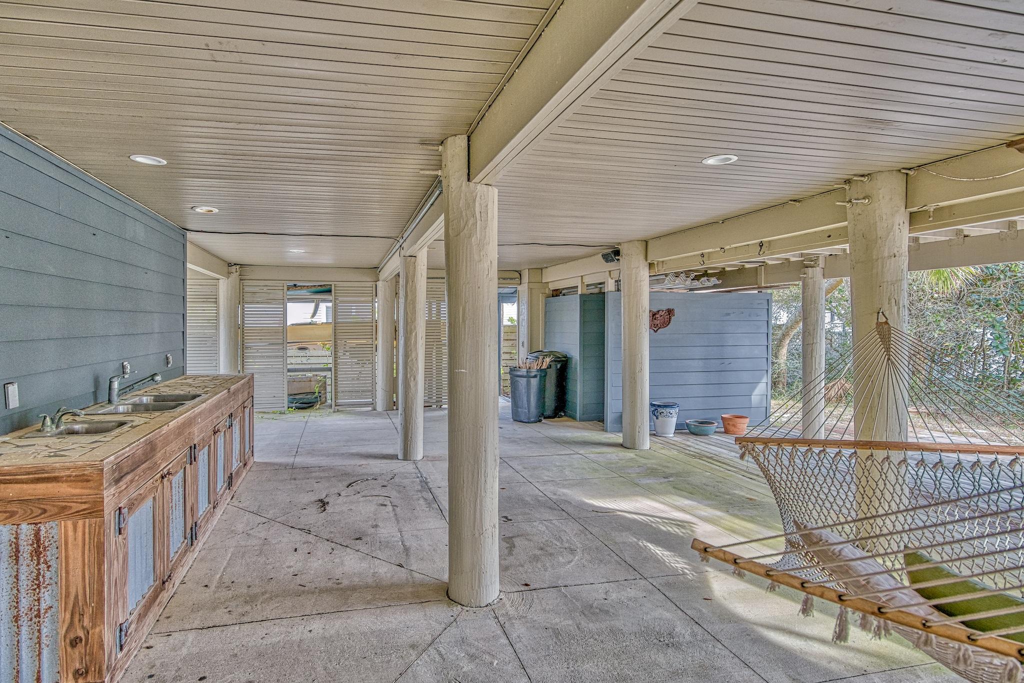 SNOW DRIFT BEACH - Residential