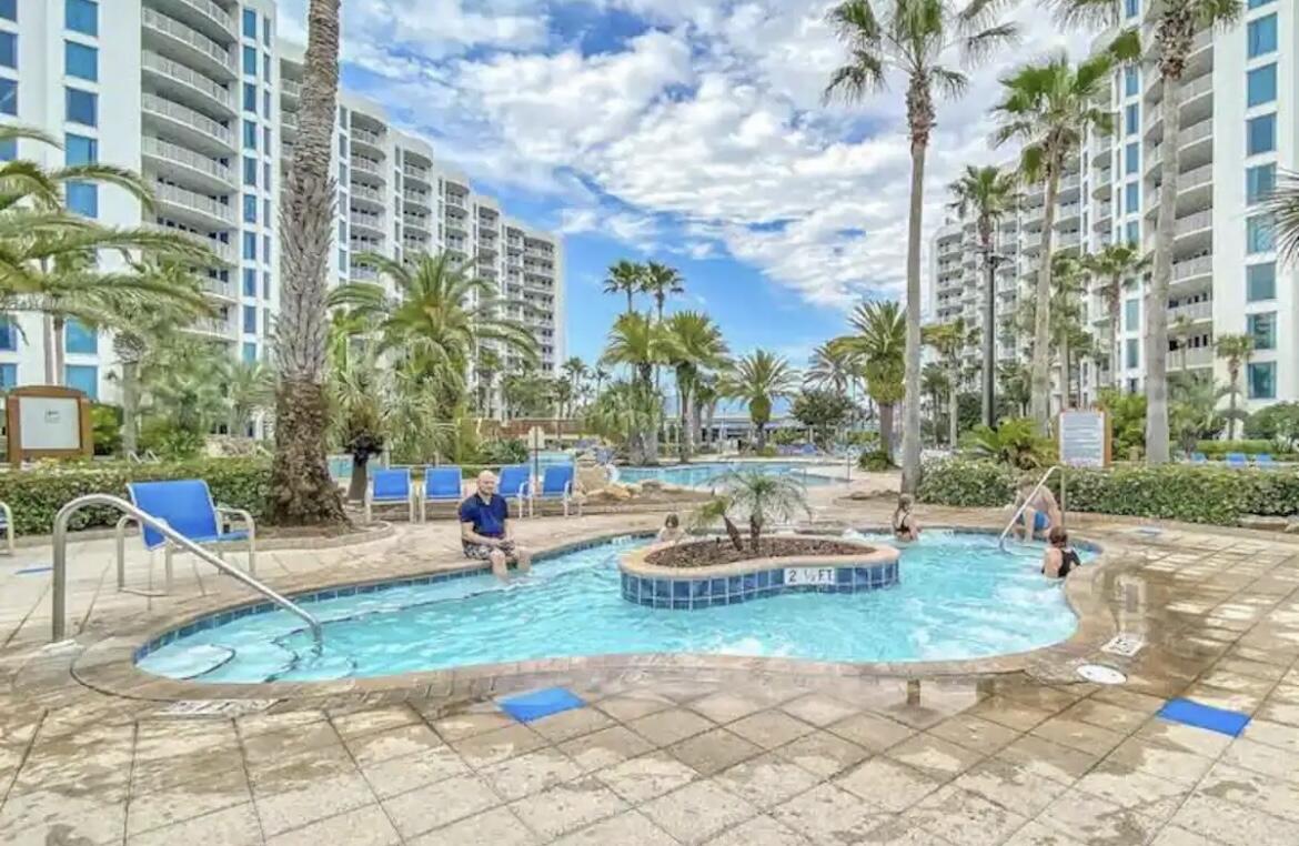 THE PALMS OF DESTIN - Residential