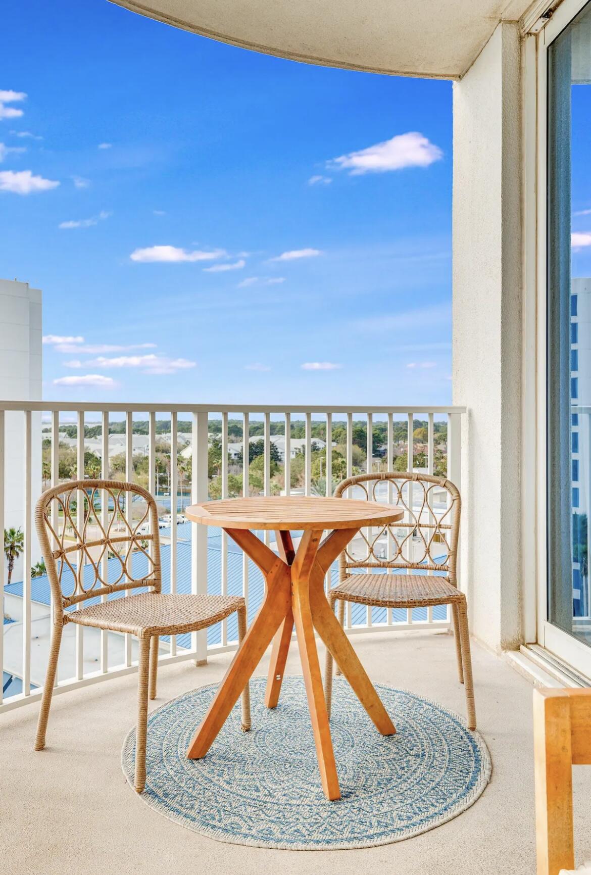 THE PALMS OF DESTIN - Residential