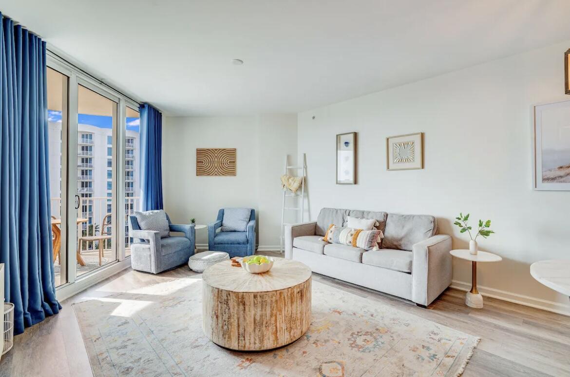 THE PALMS OF DESTIN - Residential