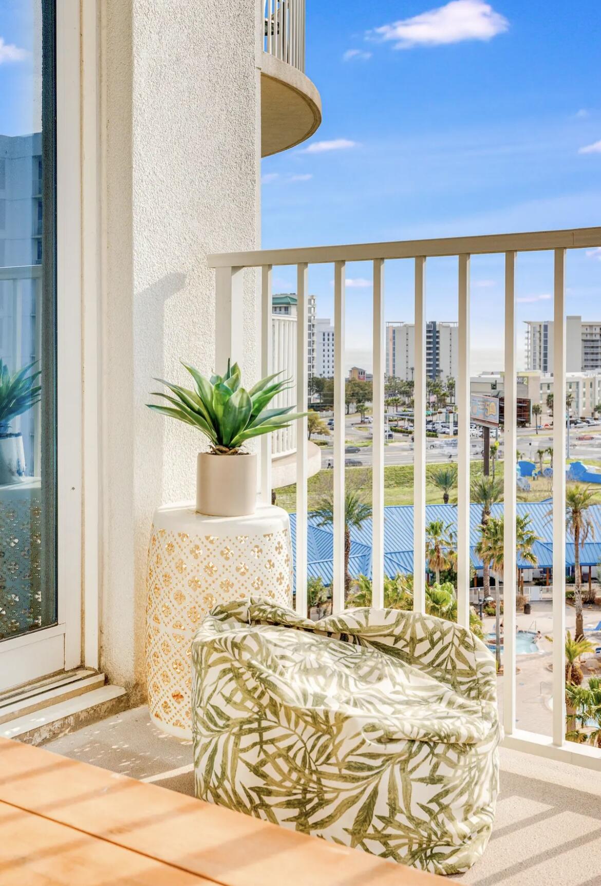 THE PALMS OF DESTIN - Residential