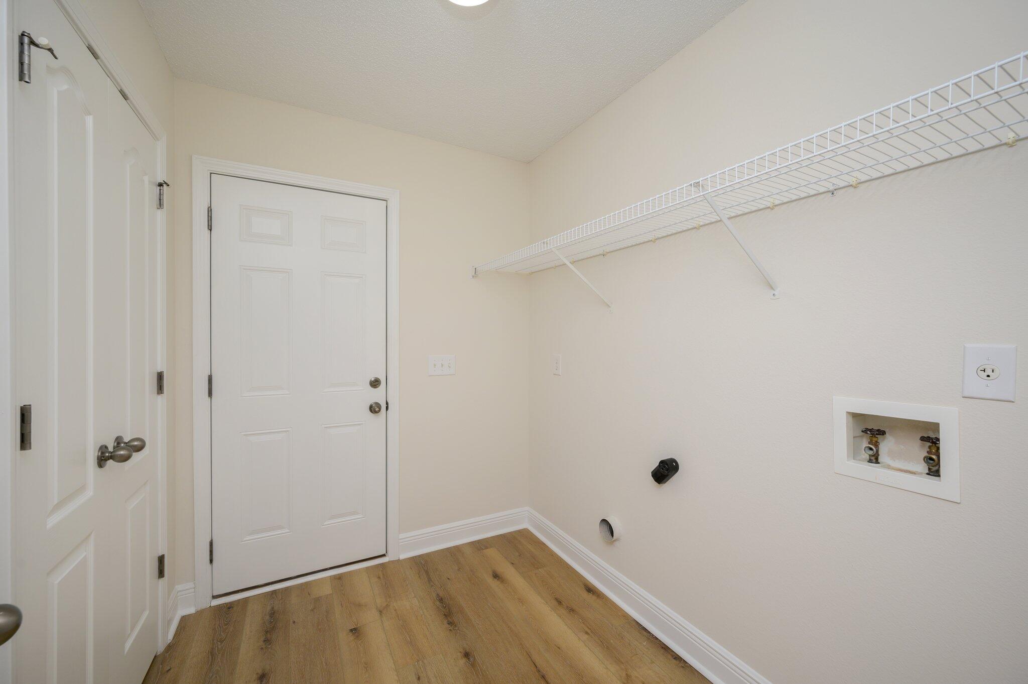 LEE FARMS PH I - Residential