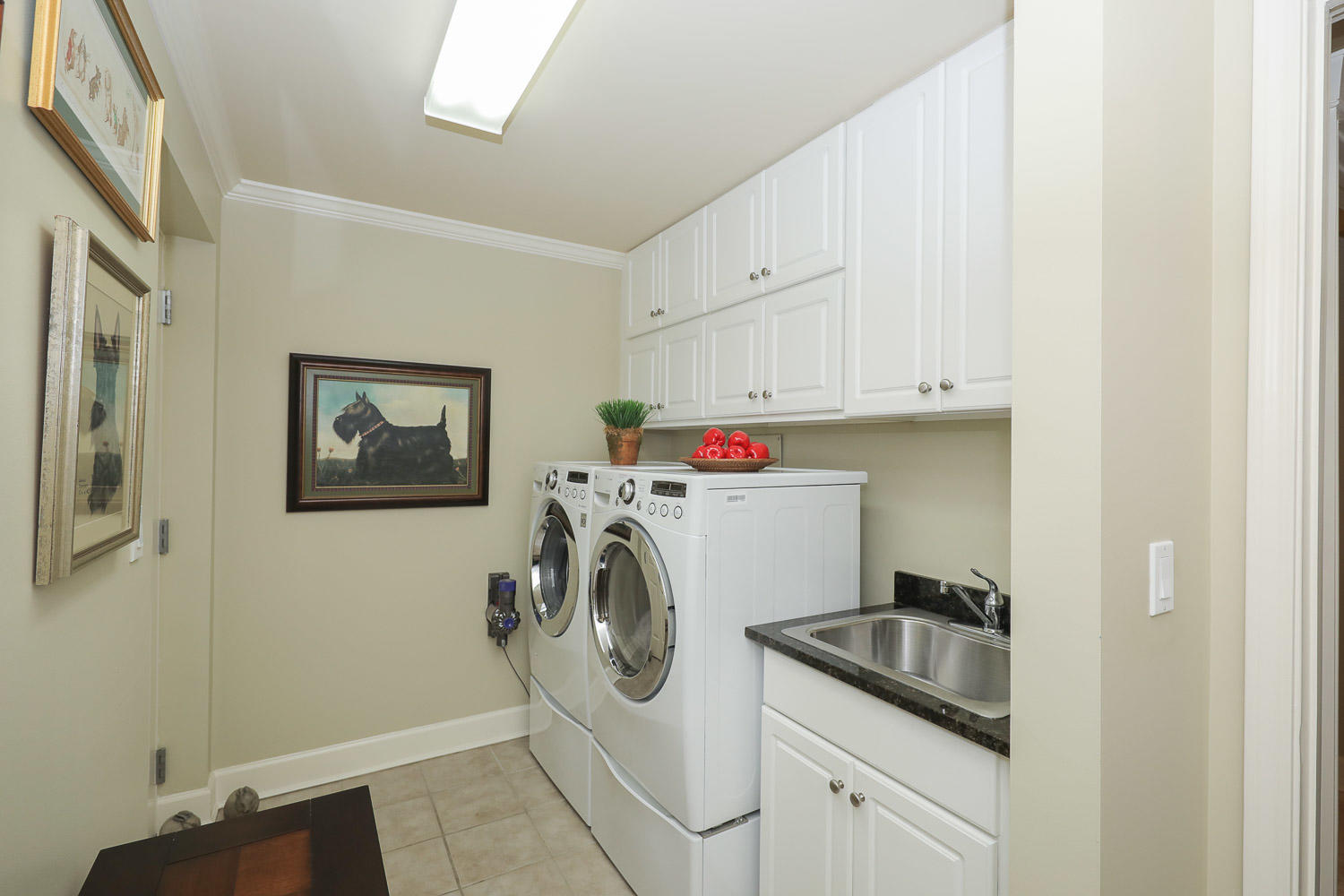 ONE WATER PLACE AT KELLY PLANTATION - Residential