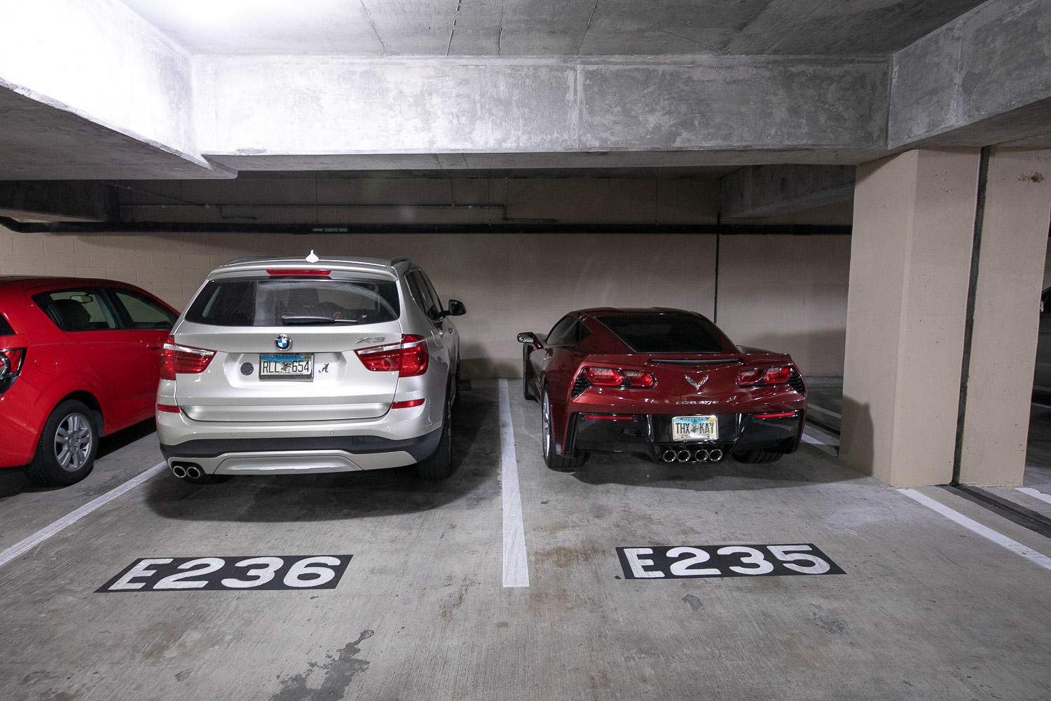 ONE WATER PLACE AT KELLY PLANTATION - Residential