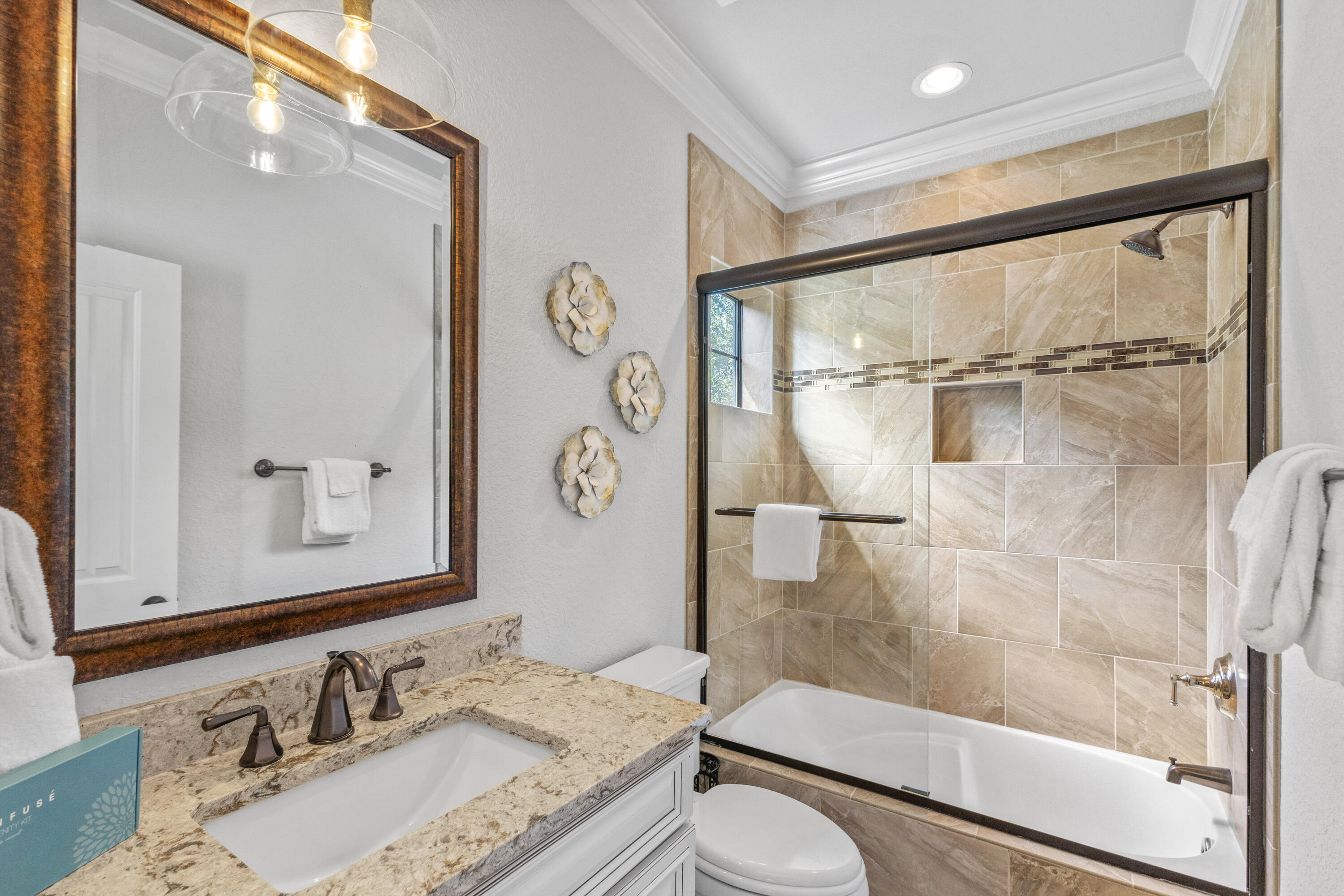 VILLA LAGO - Residential