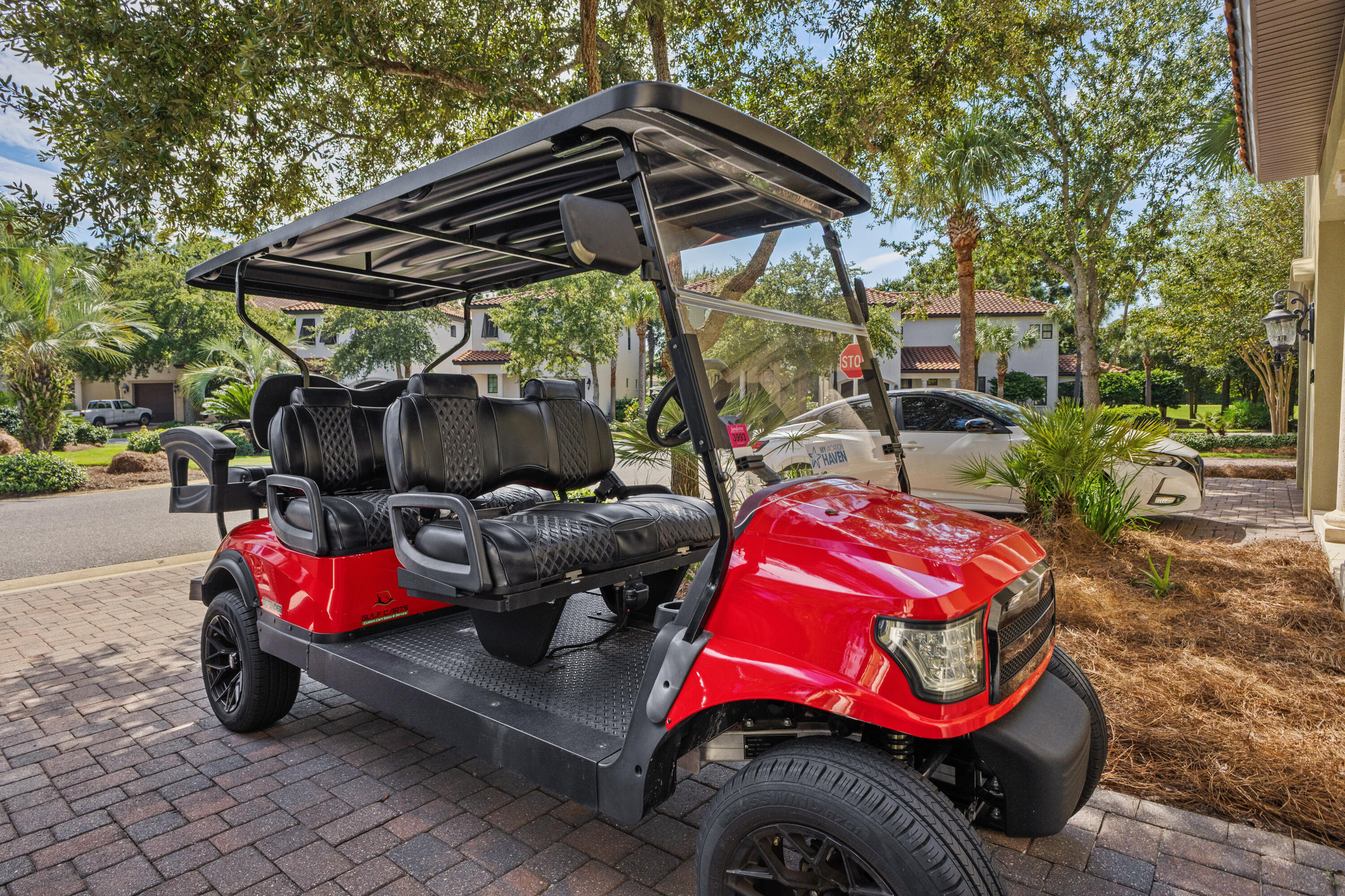 VILLA LAGO - Residential