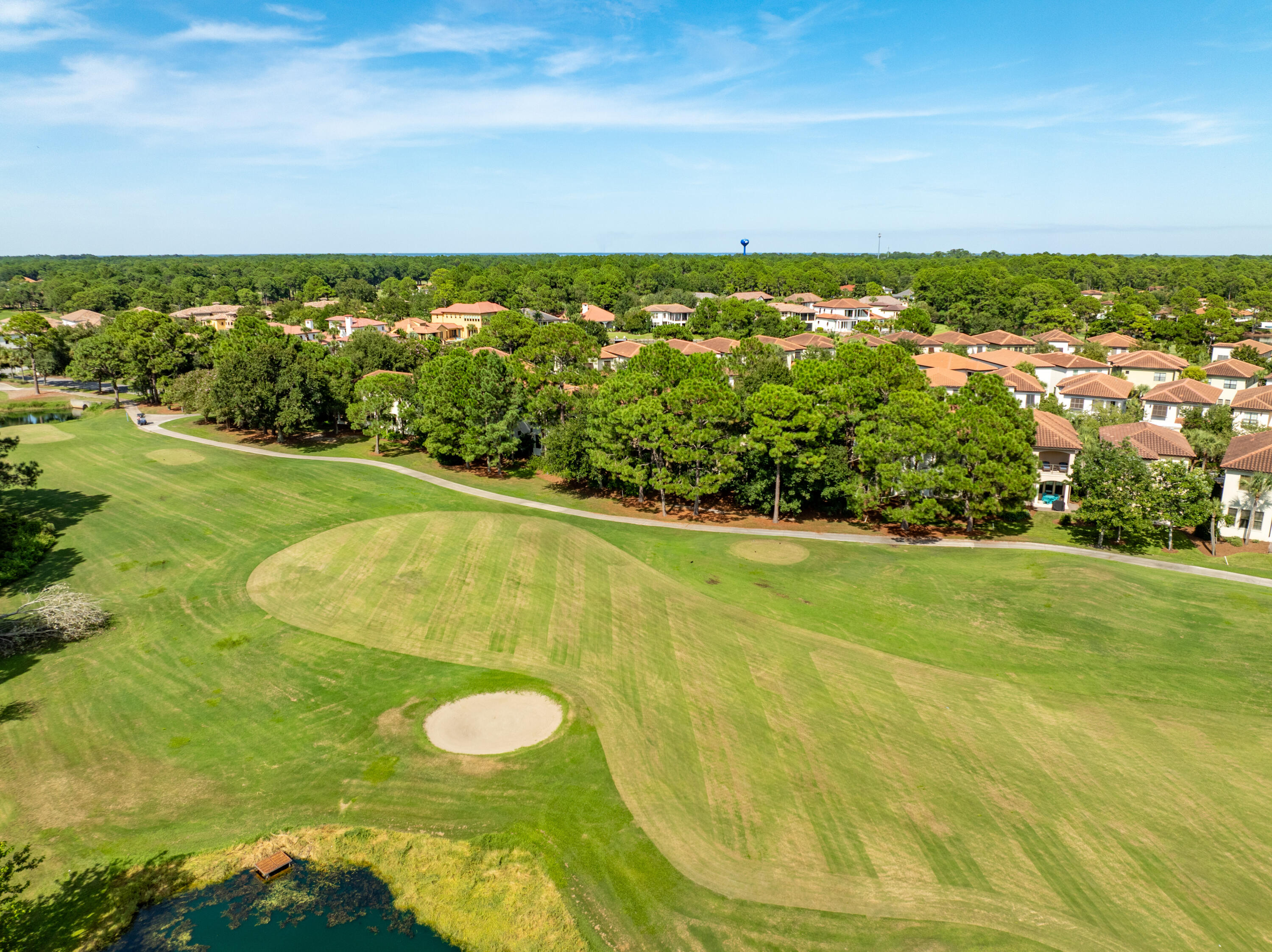 VILLA LAGO - Residential