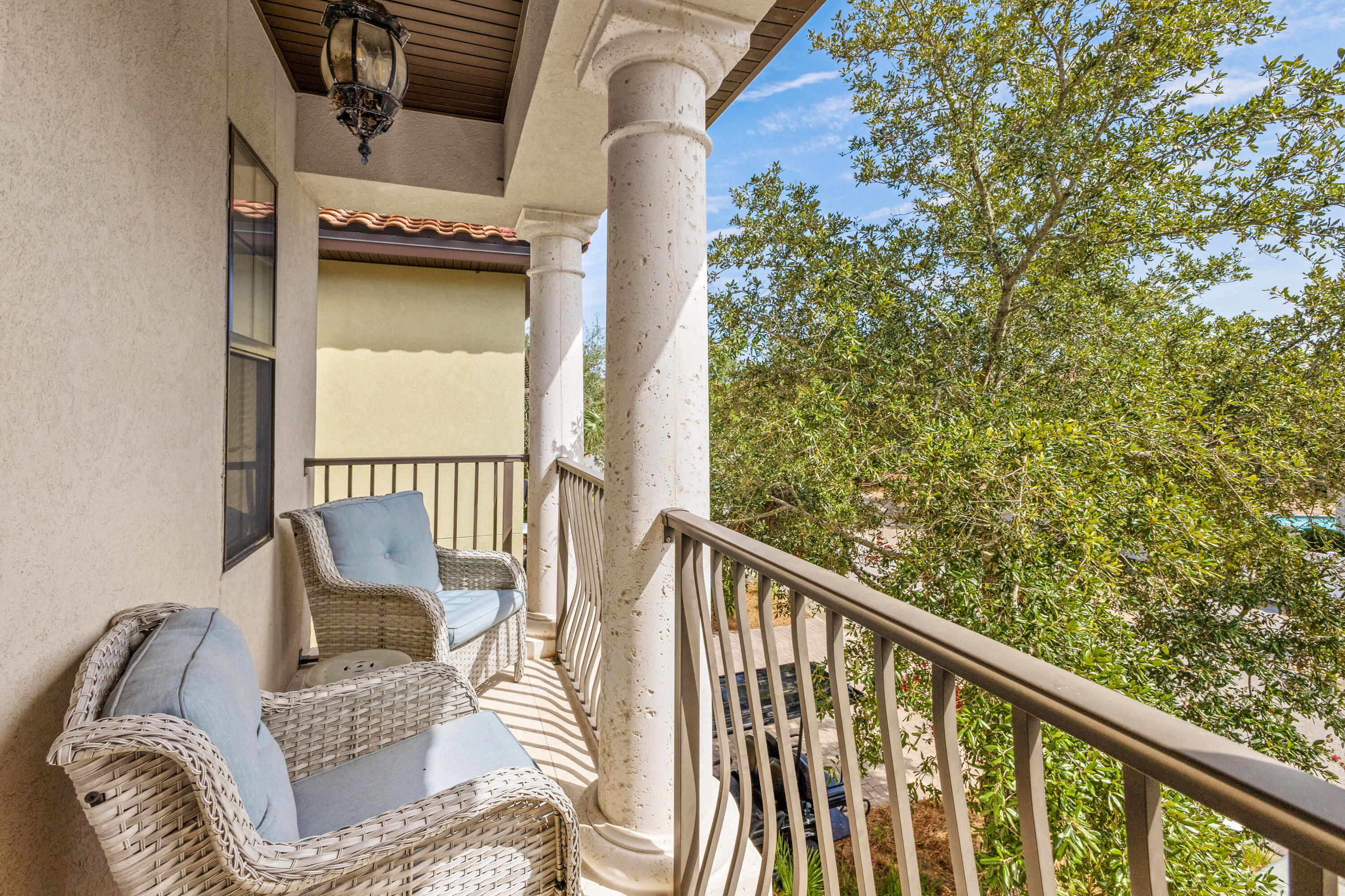 VILLA LAGO - Residential