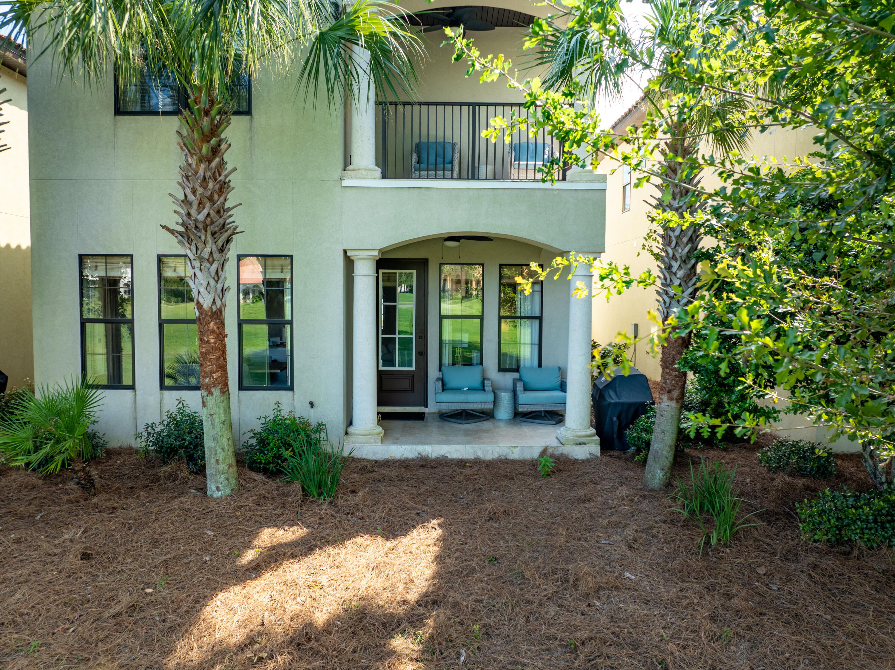 VILLA LAGO - Residential