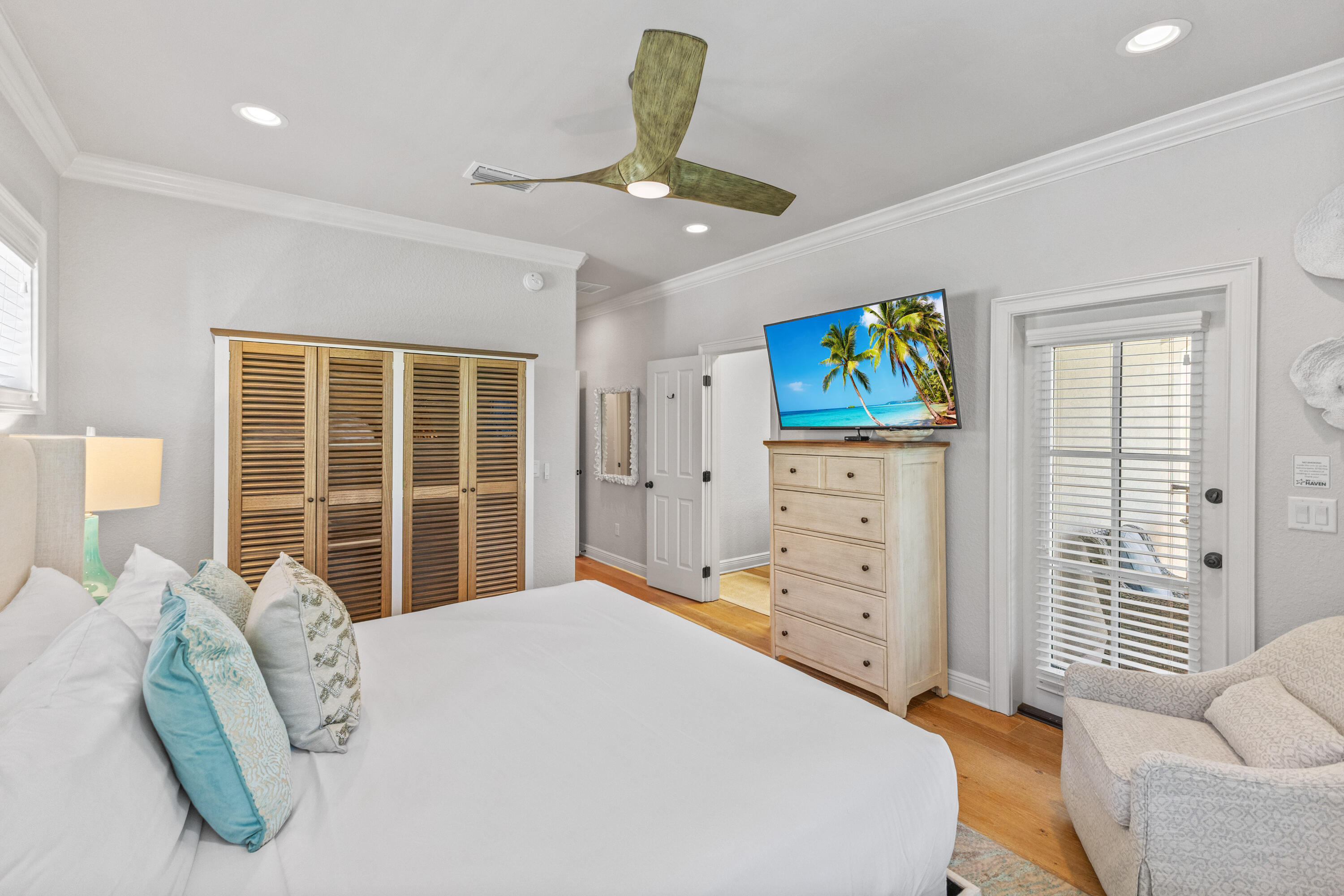 VILLA LAGO - Residential