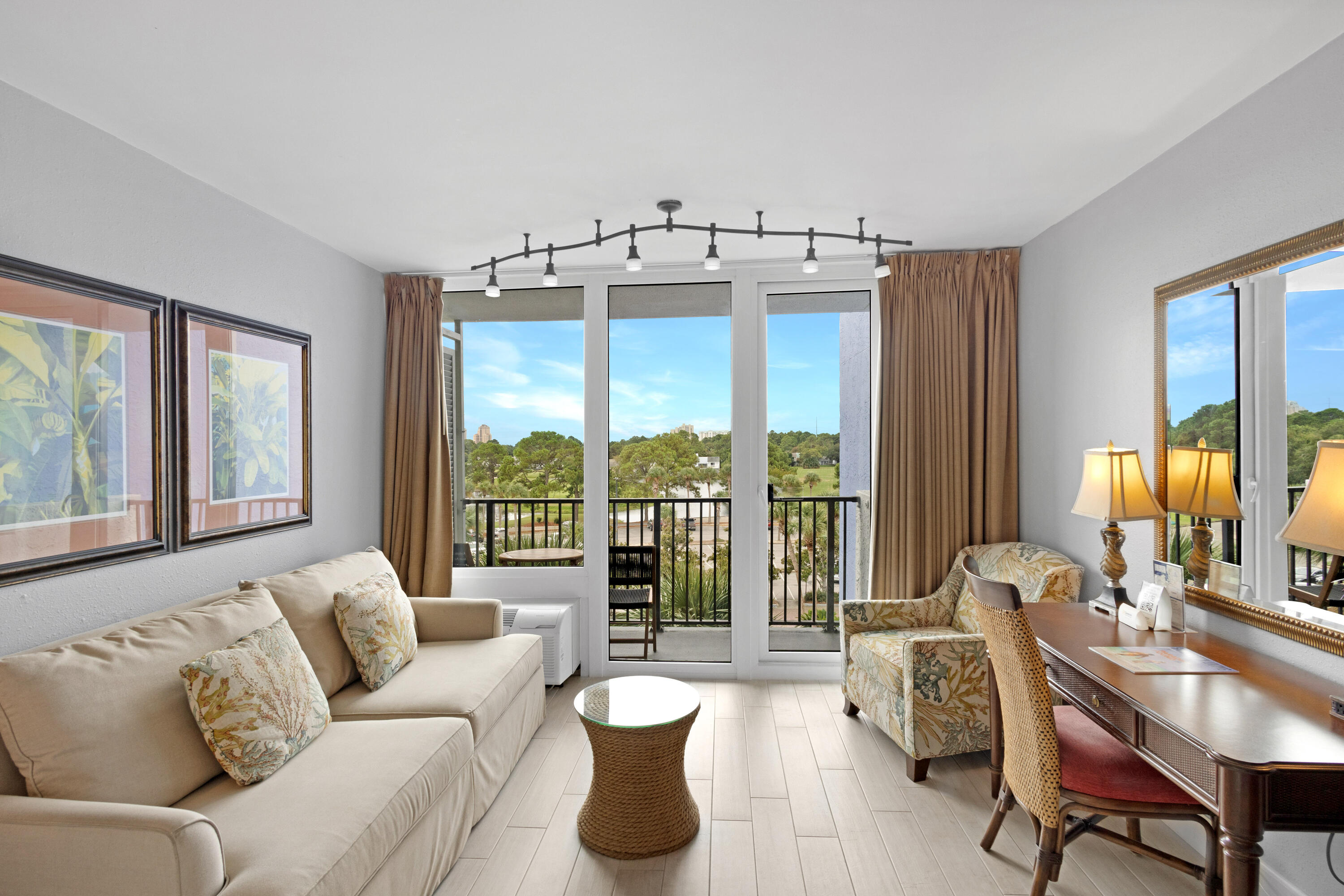 BAYSIDE CONDO SANDESTIN - Residential